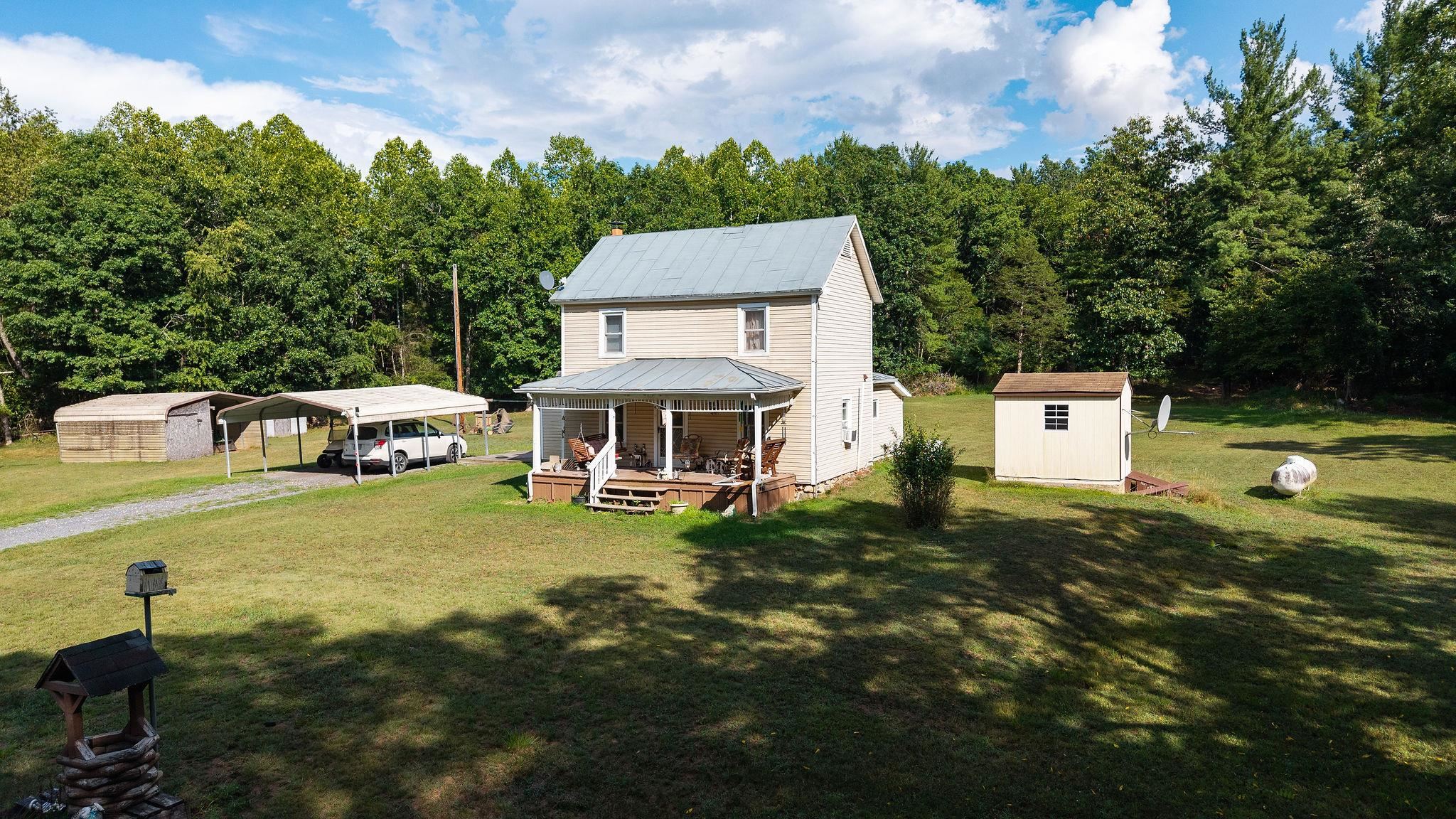 48 FAUVER MINE LN, RAPHINE, Virginia 24472, 2 Bedrooms Bedrooms, ,2 BathroomsBathrooms,Residential,48 FAUVER MINE LN,680532 MLS # 680532