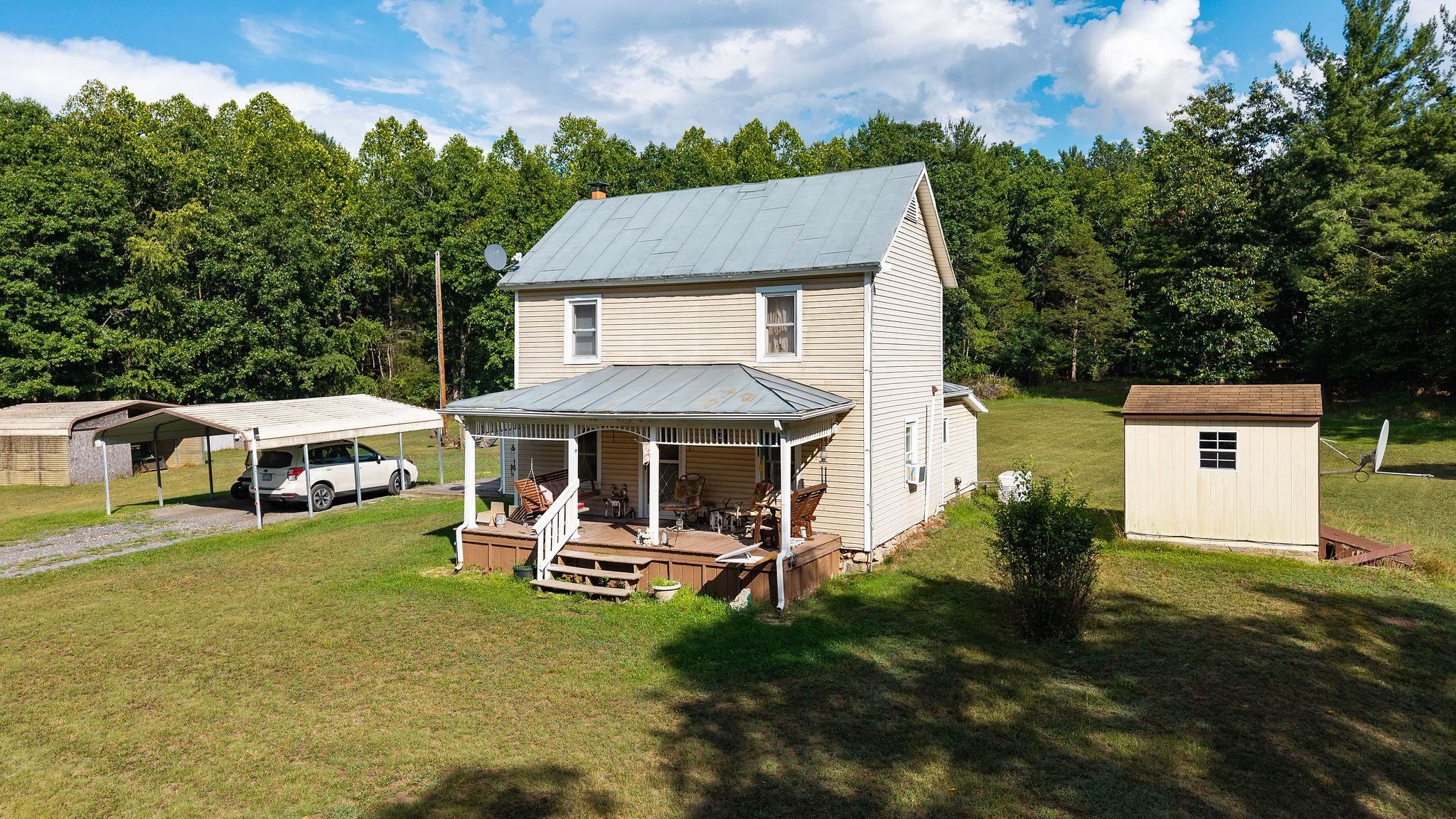 48 FAUVER MINE LN, RAPHINE, Virginia 24472, 2 Bedrooms Bedrooms, ,2 BathroomsBathrooms,Residential,48 FAUVER MINE LN,680532 MLS # 680532