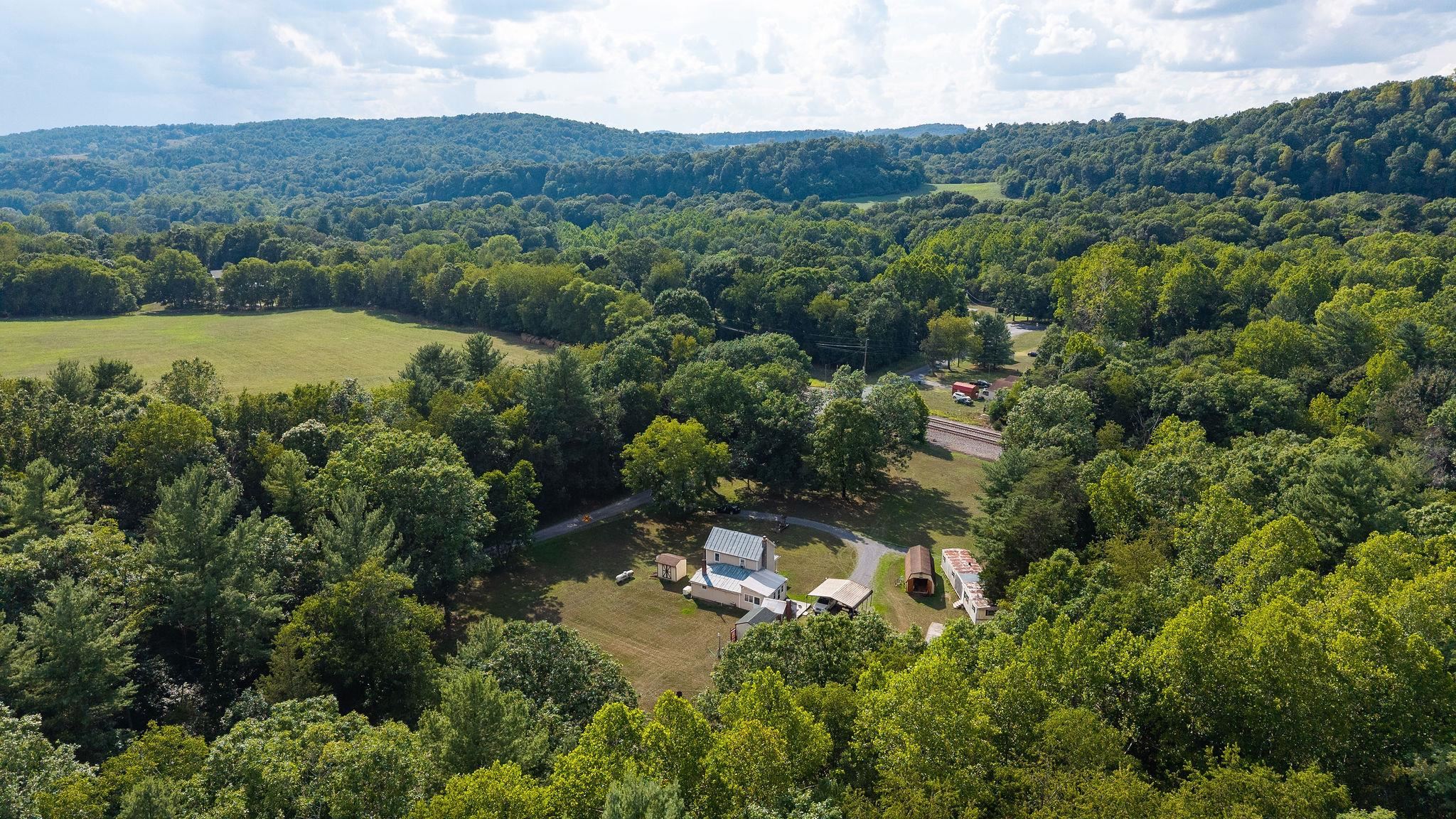 48 FAUVER MINE LN, RAPHINE, Virginia 24472, 2 Bedrooms Bedrooms, ,2 BathroomsBathrooms,Residential,48 FAUVER MINE LN,680532 MLS # 680532