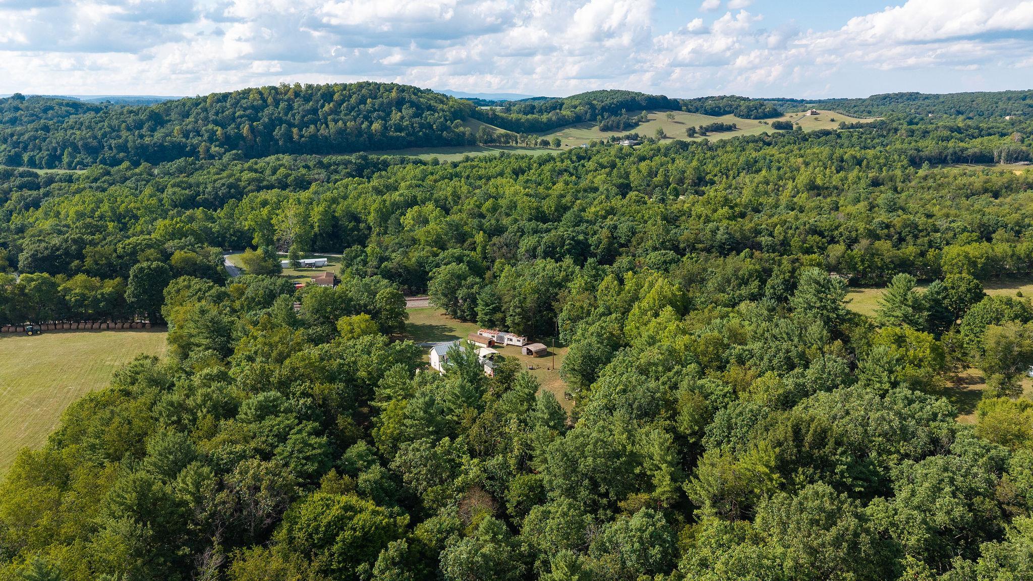 48 FAUVER MINE LN, RAPHINE, Virginia 24472, 2 Bedrooms Bedrooms, ,2 BathroomsBathrooms,Residential,48 FAUVER MINE LN,680532 MLS # 680532