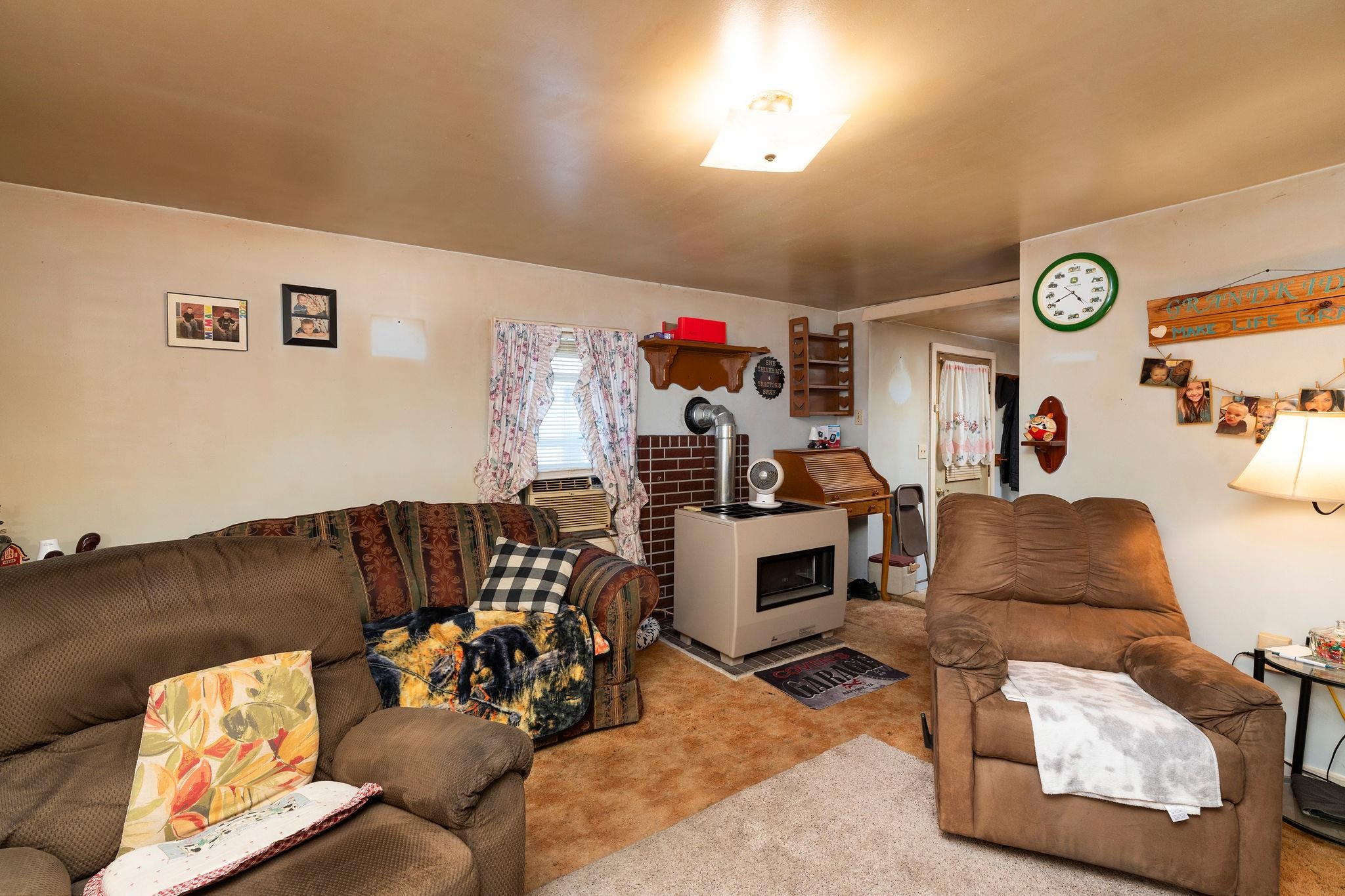 48 FAUVER MINE LN, RAPHINE, Virginia 24472, 2 Bedrooms Bedrooms, ,2 BathroomsBathrooms,Residential,48 FAUVER MINE LN,680532 MLS # 680532