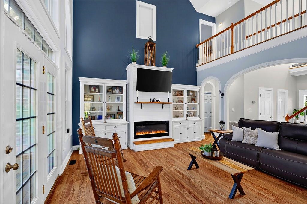 61 MEADOW GLEN DR, STAUNTON, Virginia 24401, 6 Bedrooms Bedrooms, ,4 BathroomsBathrooms,Residential,61 MEADOW GLEN DR,680533 MLS # 680533