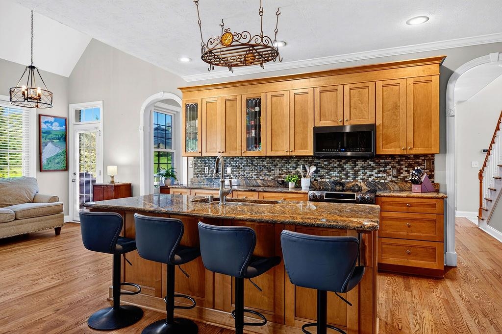 61 MEADOW GLEN DR, STAUNTON, Virginia 24401, 6 Bedrooms Bedrooms, ,4 BathroomsBathrooms,Residential,61 MEADOW GLEN DR,680533 MLS # 680533