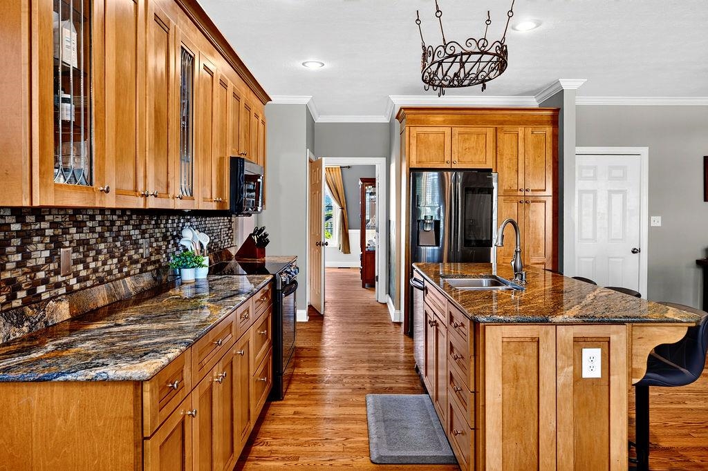 61 MEADOW GLEN DR, STAUNTON, Virginia 24401, 6 Bedrooms Bedrooms, ,4 BathroomsBathrooms,Residential,61 MEADOW GLEN DR,680533 MLS # 680533