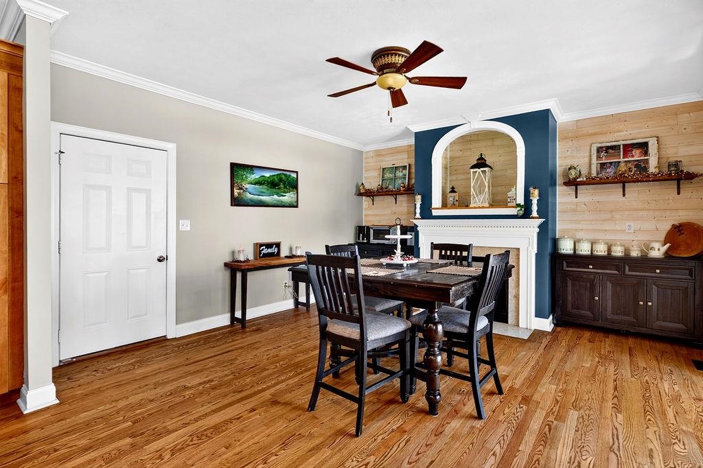 61 MEADOW GLEN DR, STAUNTON, Virginia 24401, 6 Bedrooms Bedrooms, ,4 BathroomsBathrooms,Residential,61 MEADOW GLEN DR,680533 MLS # 680533