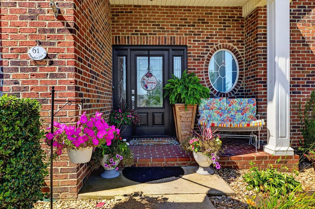 61 MEADOW GLEN DR, STAUNTON, Virginia 24401, 6 Bedrooms Bedrooms, ,4 BathroomsBathrooms,Residential,61 MEADOW GLEN DR,680533 MLS # 680533