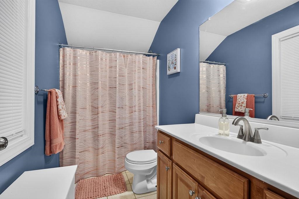 61 MEADOW GLEN DR, STAUNTON, Virginia 24401, 6 Bedrooms Bedrooms, ,4 BathroomsBathrooms,Residential,61 MEADOW GLEN DR,680533 MLS # 680533