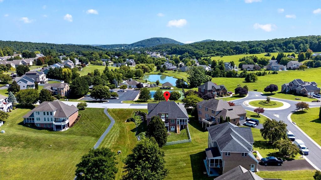 61 MEADOW GLEN DR, STAUNTON, Virginia 24401, 6 Bedrooms Bedrooms, ,4 BathroomsBathrooms,Residential,61 MEADOW GLEN DR,680533 MLS # 680533