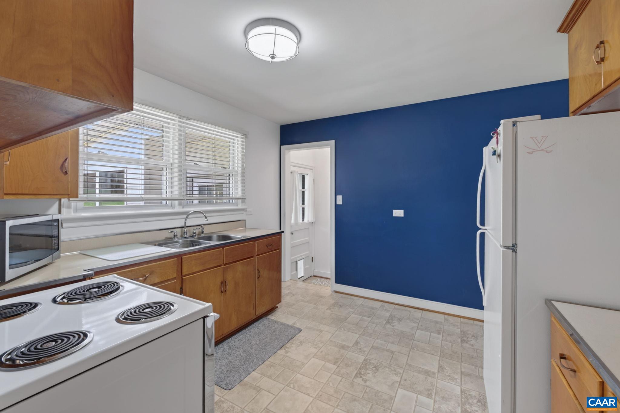335 CAMELLIA DR, CHARLOTTESVILLE, Virginia 22903, 2 Bedrooms Bedrooms, ,1 BathroomBathrooms,Residential,335 CAMELLIA DR,680534 MLS # 680534 335 CAMELLIA DR, CHARLOTTESVILLE, Virginia 22903, 2 Bedrooms Bedrooms, ,1 BathroomBathrooms,Residential,335 CAMELLIA DR,680534 MLS # 680534