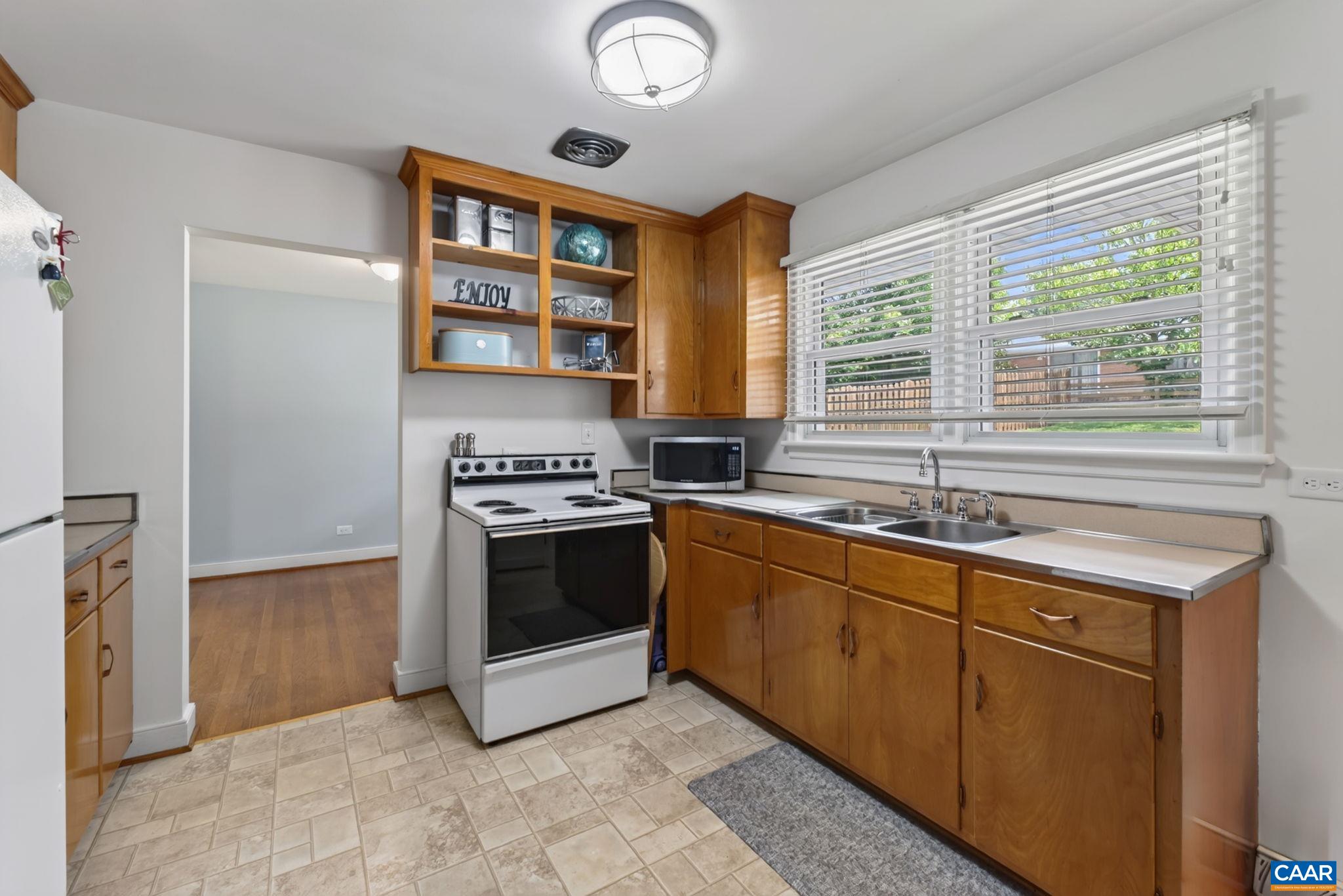 335 CAMELLIA DR, CHARLOTTESVILLE, Virginia 22903, 2 Bedrooms Bedrooms, ,1 BathroomBathrooms,Residential,335 CAMELLIA DR,680534 MLS # 680534 335 CAMELLIA DR, CHARLOTTESVILLE, Virginia 22903, 2 Bedrooms Bedrooms, ,1 BathroomBathrooms,Residential,335 CAMELLIA DR,680534 MLS # 680534