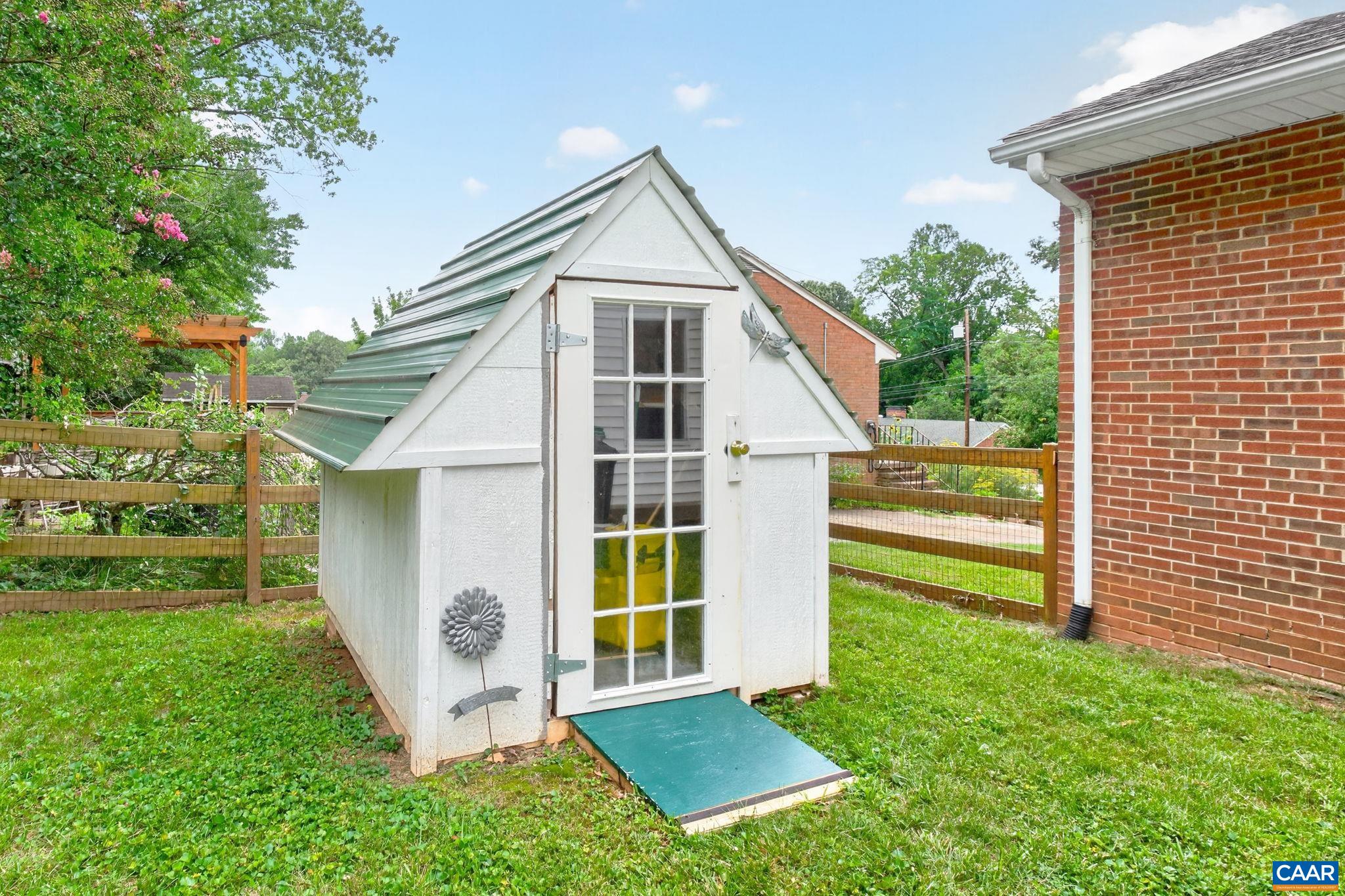 335 CAMELLIA DR, CHARLOTTESVILLE, Virginia 22903, 2 Bedrooms Bedrooms, ,1 BathroomBathrooms,Residential,335 CAMELLIA DR,680534 MLS # 680534 335 CAMELLIA DR, CHARLOTTESVILLE, Virginia 22903, 2 Bedrooms Bedrooms, ,1 BathroomBathrooms,Residential,335 CAMELLIA DR,680534 MLS # 680534