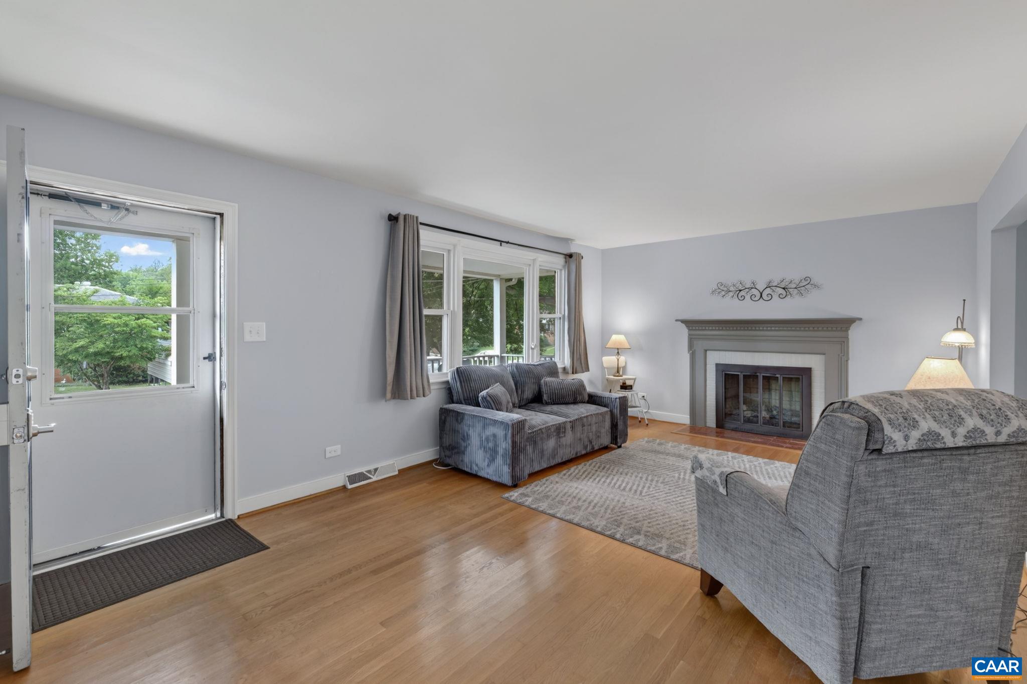335 CAMELLIA DR, CHARLOTTESVILLE, Virginia 22903, 2 Bedrooms Bedrooms, ,1 BathroomBathrooms,Residential,335 CAMELLIA DR,680534 MLS # 680534 335 CAMELLIA DR, CHARLOTTESVILLE, Virginia 22903, 2 Bedrooms Bedrooms, ,1 BathroomBathrooms,Residential,335 CAMELLIA DR,680534 MLS # 680534