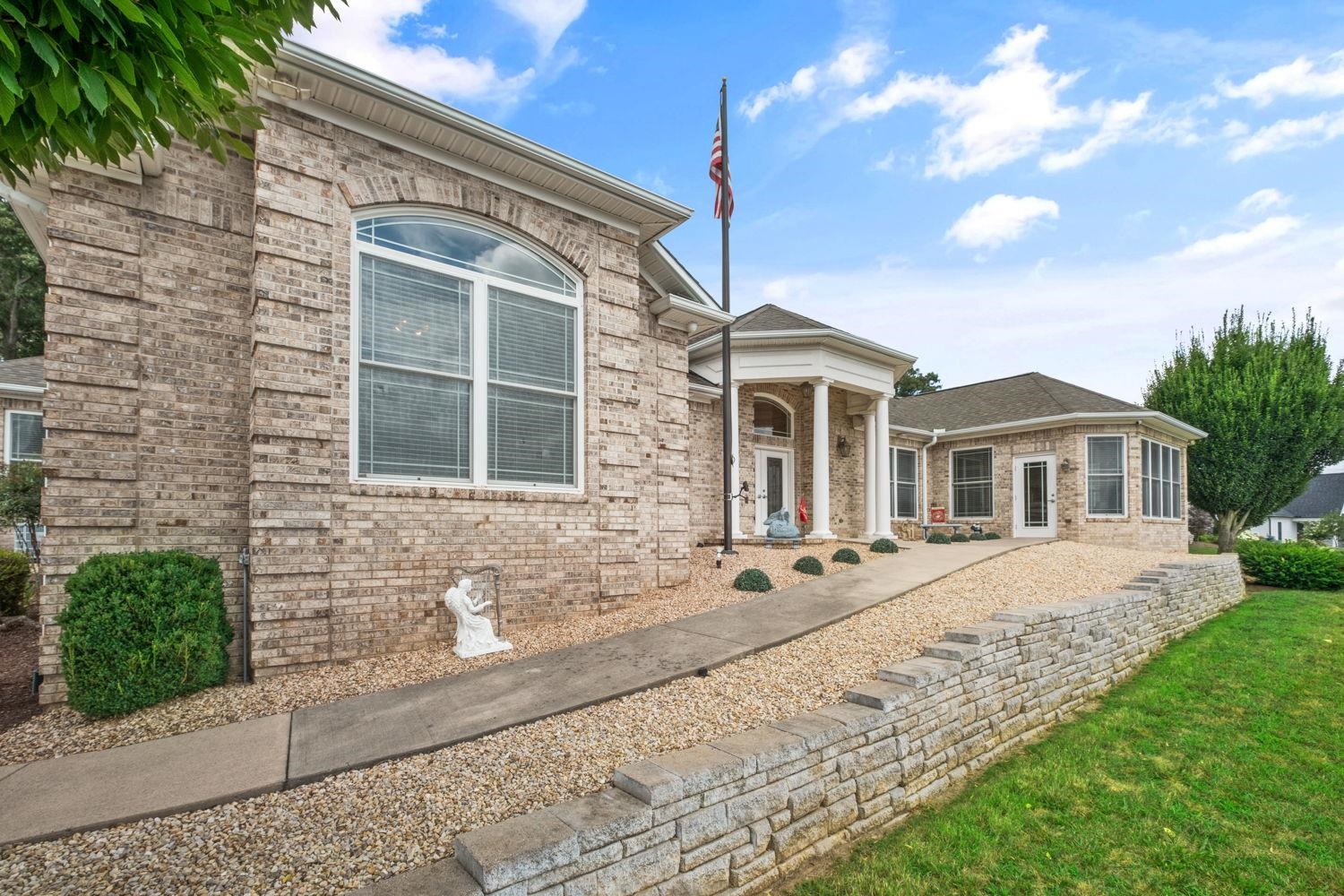 750 FREDERICK RD, ROCKINGHAM, Virginia 22801, 4 Bedrooms Bedrooms, ,3 BathroomsBathrooms,Residential,750 FREDERICK RD,680539 MLS # 680539 750 FREDERICK RD, ROCKINGHAM, Virginia 22801, 4 Bedrooms Bedrooms, ,3 BathroomsBathrooms,Residential,750 FREDERICK RD,680539 MLS # 680539