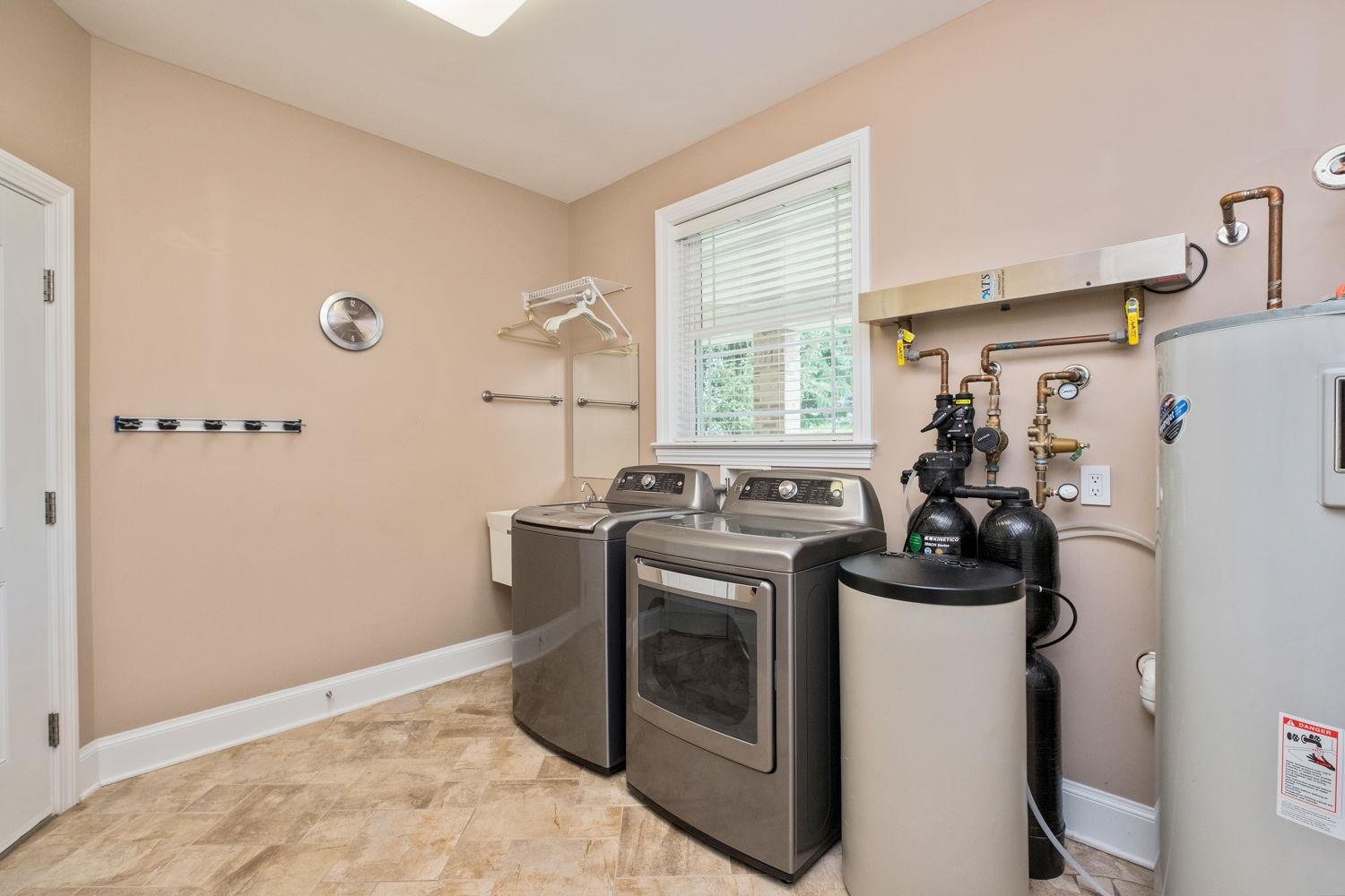 750 FREDERICK RD, ROCKINGHAM, Virginia 22801, 4 Bedrooms Bedrooms, ,3 BathroomsBathrooms,Residential,750 FREDERICK RD,680539 MLS # 680539 750 FREDERICK RD, ROCKINGHAM, Virginia 22801, 4 Bedrooms Bedrooms, ,3 BathroomsBathrooms,Residential,750 FREDERICK RD,680539 MLS # 680539