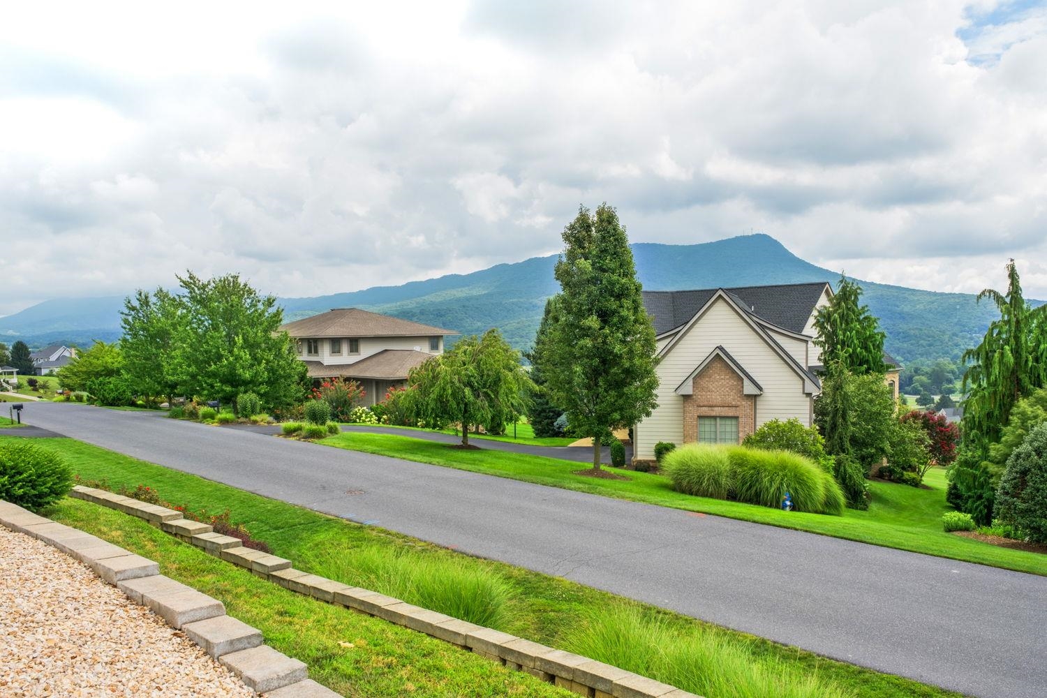 750 FREDERICK RD, ROCKINGHAM, Virginia 22801, 4 Bedrooms Bedrooms, ,3 BathroomsBathrooms,Residential,750 FREDERICK RD,680539 MLS # 680539 750 FREDERICK RD, ROCKINGHAM, Virginia 22801, 4 Bedrooms Bedrooms, ,3 BathroomsBathrooms,Residential,750 FREDERICK RD,680539 MLS # 680539