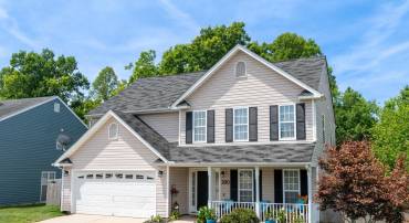 200 APPLE ORCHARD DR, LOUISA, Virginia 23093, 4 Bedrooms Bedrooms, ,2 BathroomsBathrooms,Residential,200 APPLE ORCHARD DR,678160 MLS # 678160
