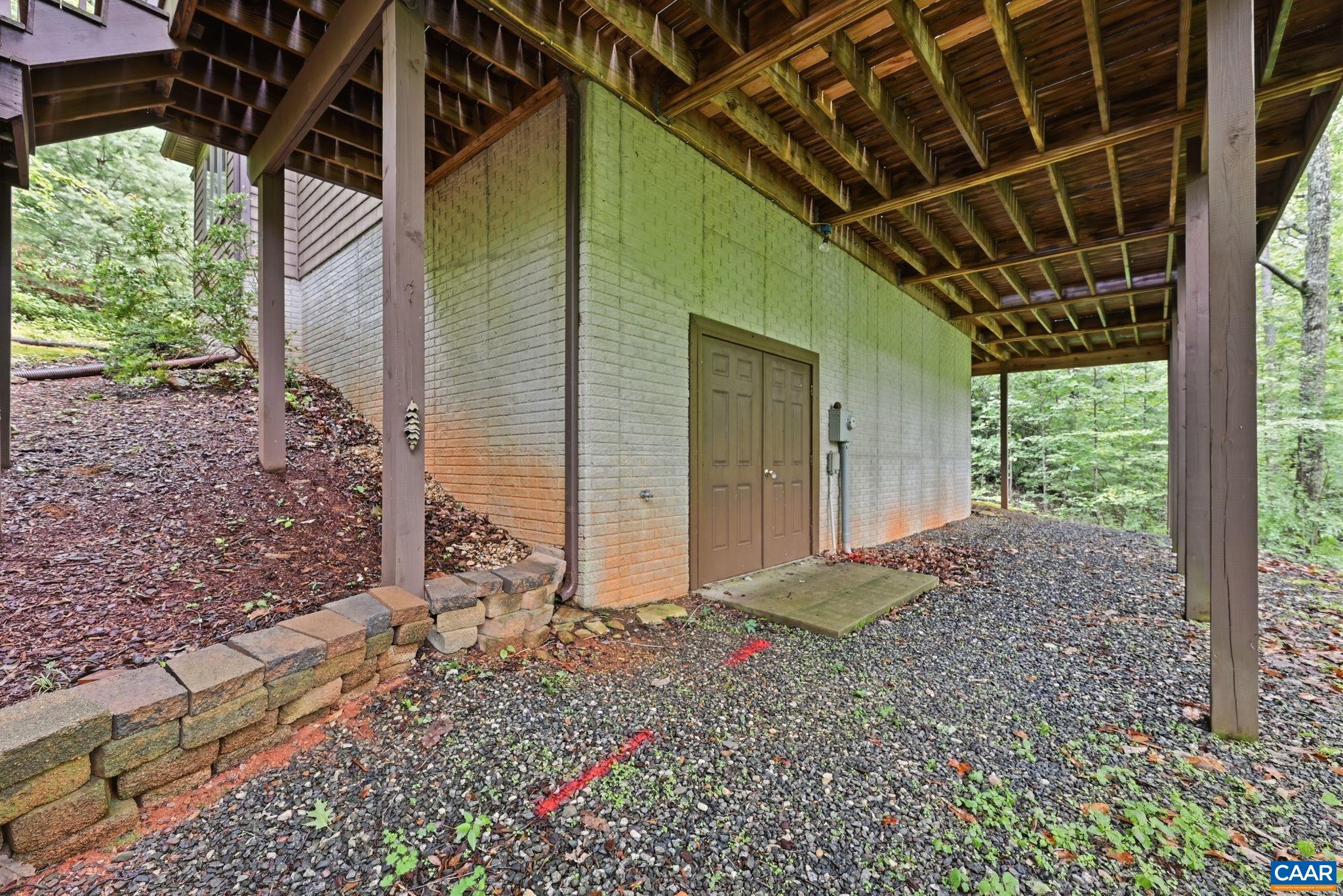 974 BULL YEARLING RD, STANARDSVILLE, Virginia 22973, 2 Bedrooms Bedrooms, ,1 BathroomBathrooms,Residential,The Mountains are Calling,974 BULL YEARLING RD,679069 MLS # 679069 974 BULL YEARLING RD, STANARDSVILLE, Virginia 22973, 2 Bedrooms Bedrooms, ,1 BathroomBathrooms,Residential,The Mountains are Calling,974 BULL YEARLING RD,679069 MLS # 679069