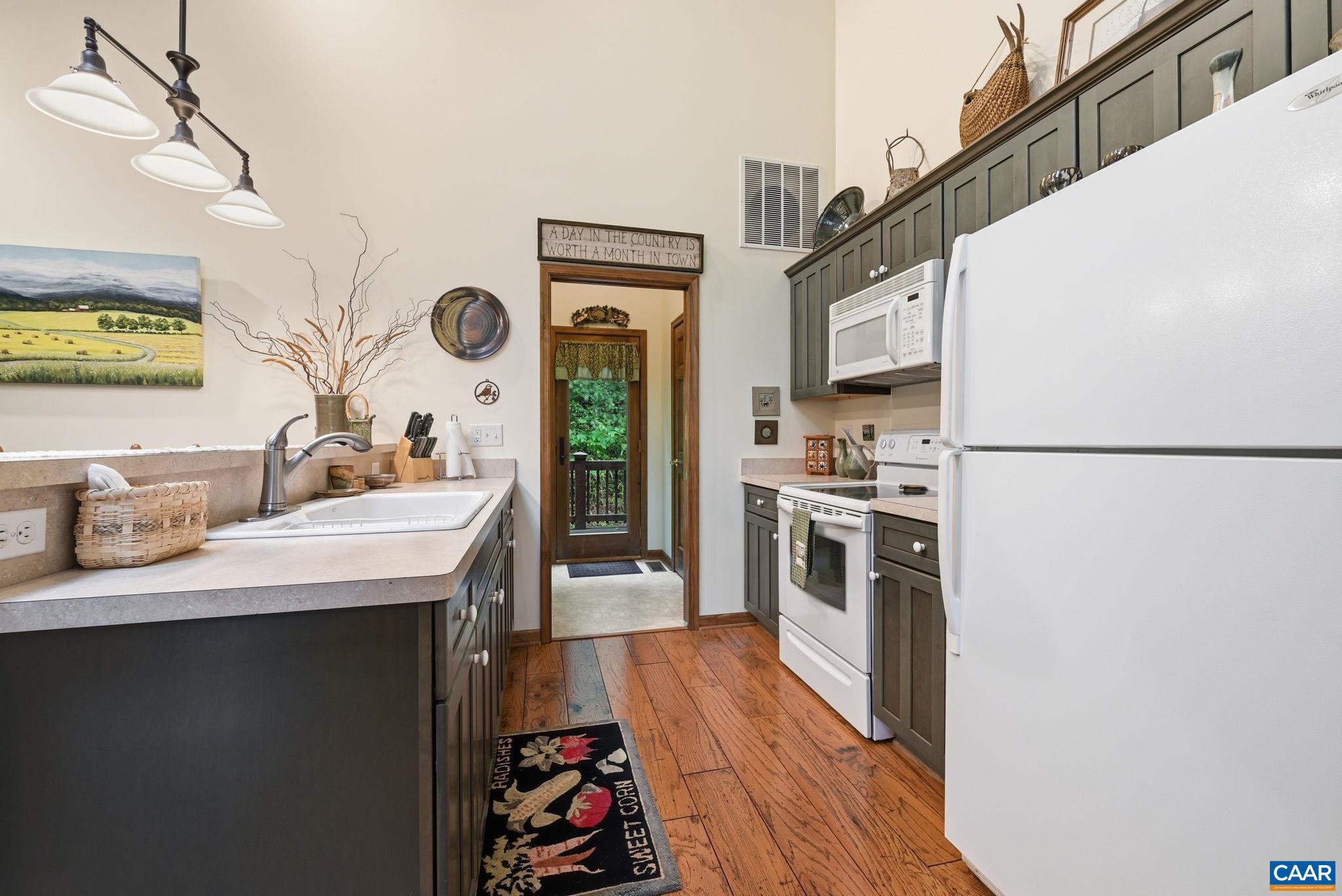 974 BULL YEARLING RD, STANARDSVILLE, Virginia 22973, 2 Bedrooms Bedrooms, ,1 BathroomBathrooms,Residential,The Mountains are Calling,974 BULL YEARLING RD,679069 MLS # 679069 974 BULL YEARLING RD, STANARDSVILLE, Virginia 22973, 2 Bedrooms Bedrooms, ,1 BathroomBathrooms,Residential,The Mountains are Calling,974 BULL YEARLING RD,679069 MLS # 679069