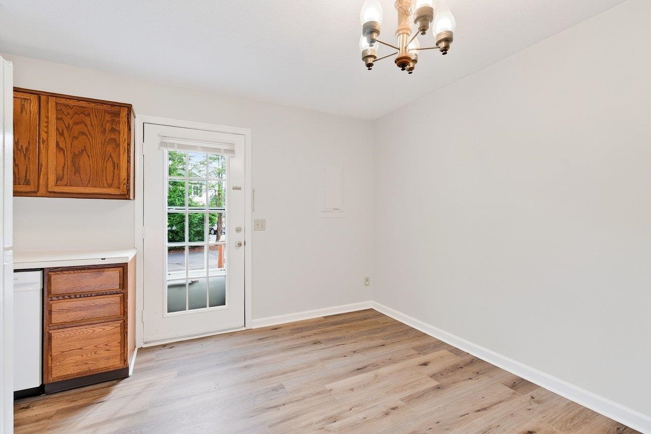 835 VINE ST, HARRISONBURG, Virginia 22802, 2 Bedrooms Bedrooms, ,1 BathroomBathrooms,Residential,835 VINE ST,680084 MLS # 680084