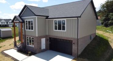 60 JESSICA DR, PENN LAIRD, Virginia 22846, 4 Bedrooms Bedrooms, ,3 BathroomsBathrooms,Residential,60 JESSICA DR,680551 MLS # 680551