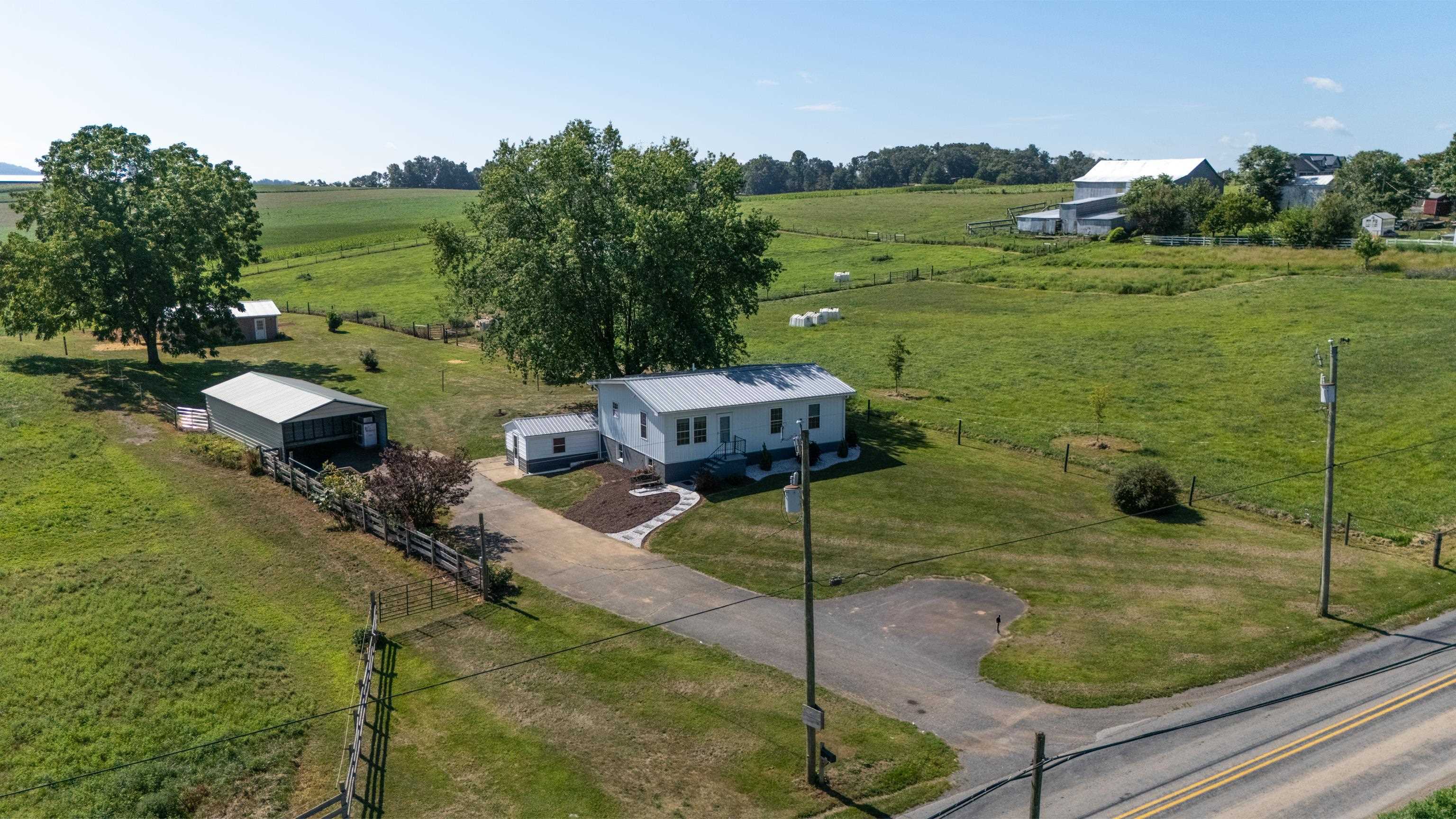 347 CLOVER HILL RD, DAYTON, Virginia 22821, 3 Bedrooms Bedrooms, ,2 BathroomsBathrooms,Residential,347 CLOVER HILL RD,680556 MLS # 680556