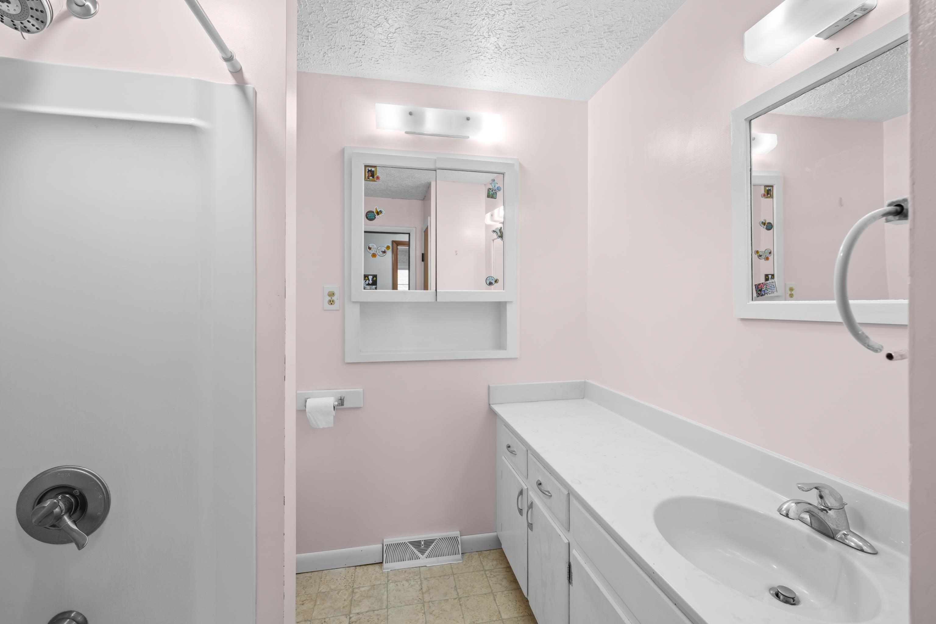347 CLOVER HILL RD, DAYTON, Virginia 22821, 3 Bedrooms Bedrooms, ,2 BathroomsBathrooms,Residential,347 CLOVER HILL RD,680556 MLS # 680556