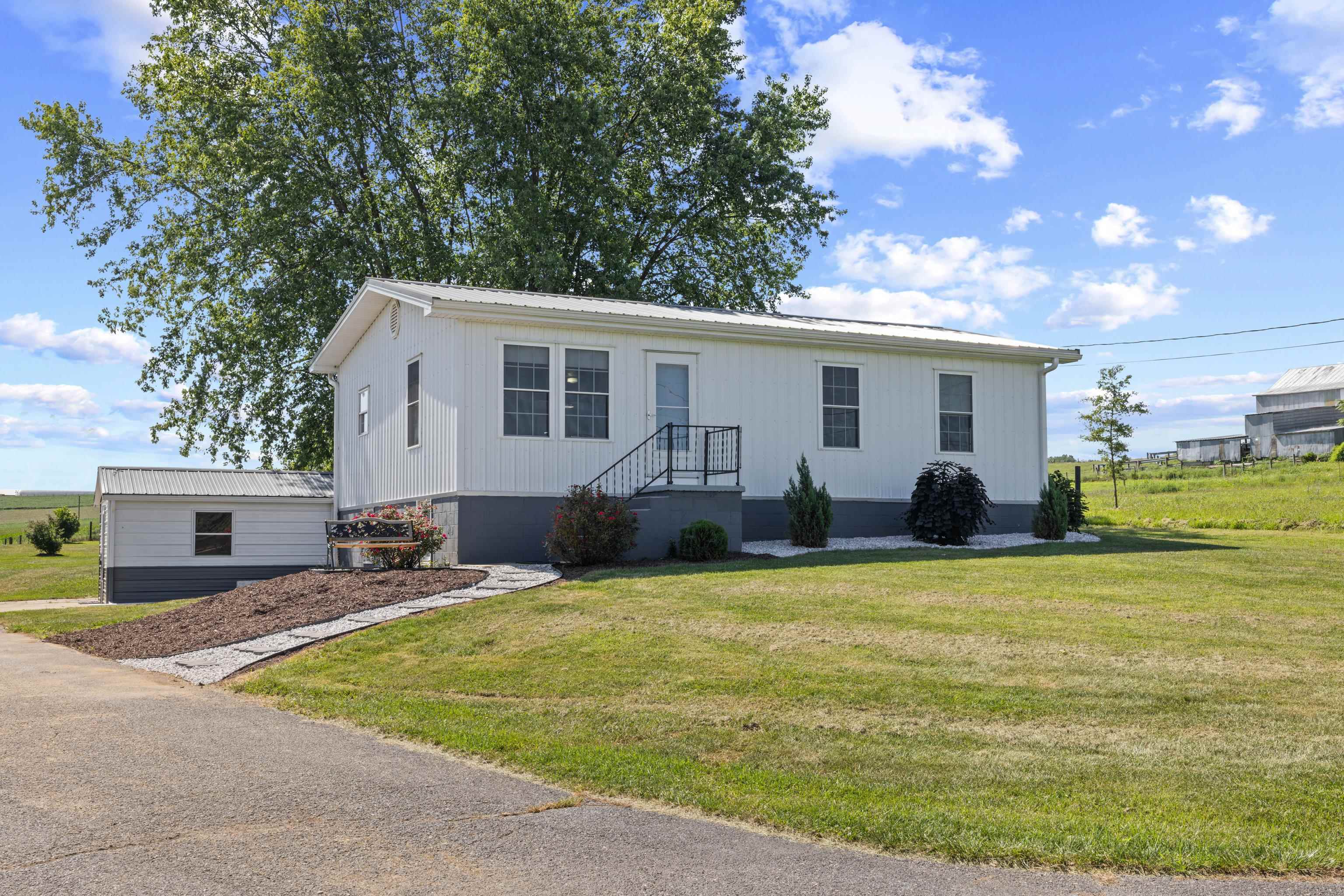 347 CLOVER HILL RD, DAYTON, Virginia 22821, 3 Bedrooms Bedrooms, ,2 BathroomsBathrooms,Residential,347 CLOVER HILL RD,680556 MLS # 680556
