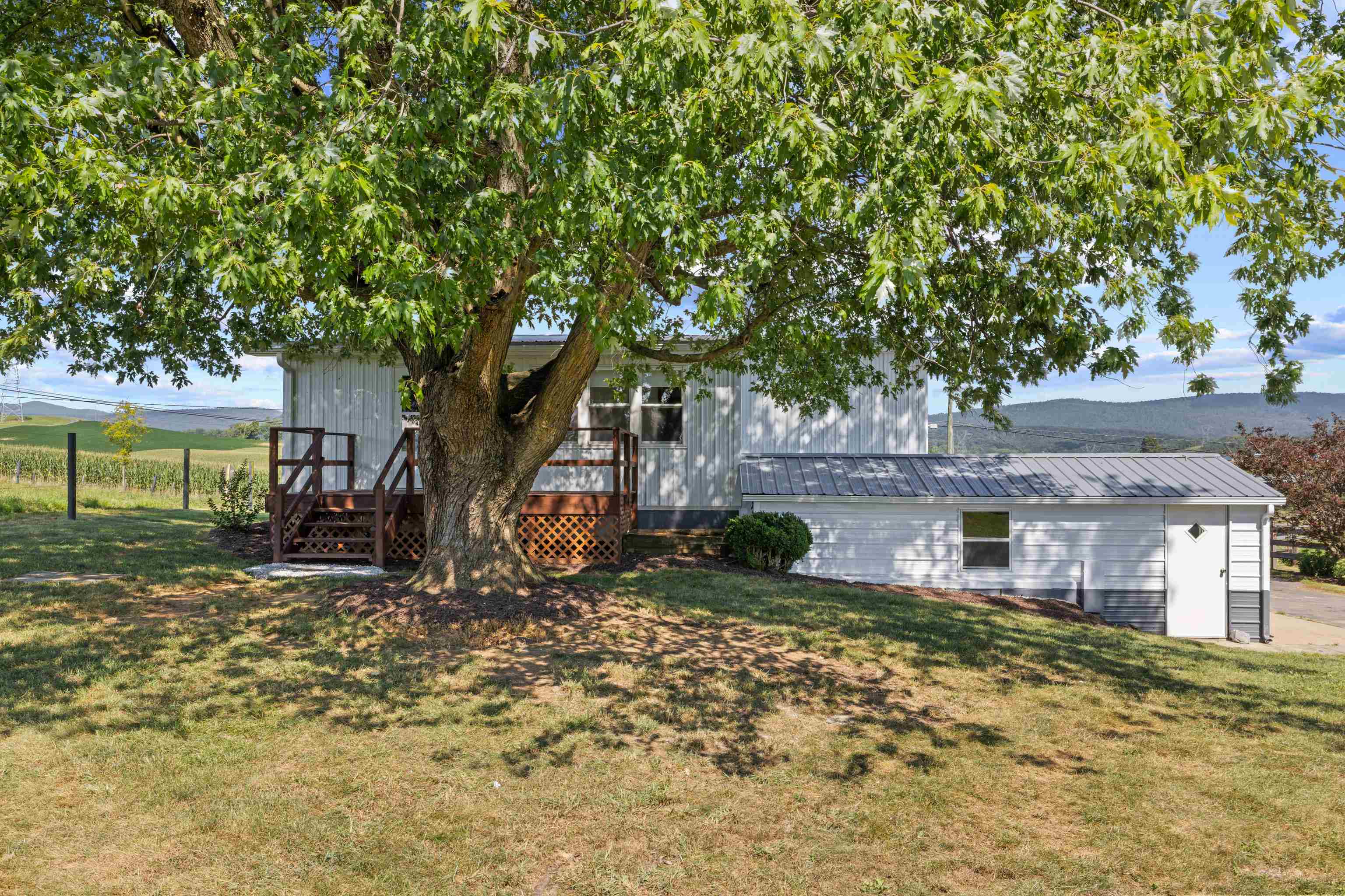 347 CLOVER HILL RD, DAYTON, Virginia 22821, 3 Bedrooms Bedrooms, ,2 BathroomsBathrooms,Residential,347 CLOVER HILL RD,680556 MLS # 680556