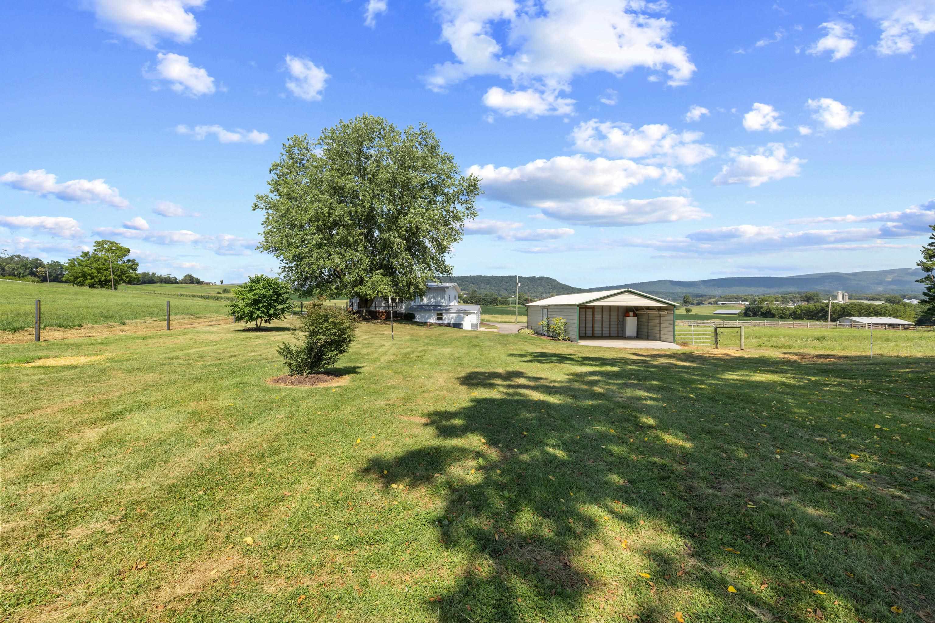347 CLOVER HILL RD, DAYTON, Virginia 22821, 3 Bedrooms Bedrooms, ,2 BathroomsBathrooms,Residential,347 CLOVER HILL RD,680556 MLS # 680556