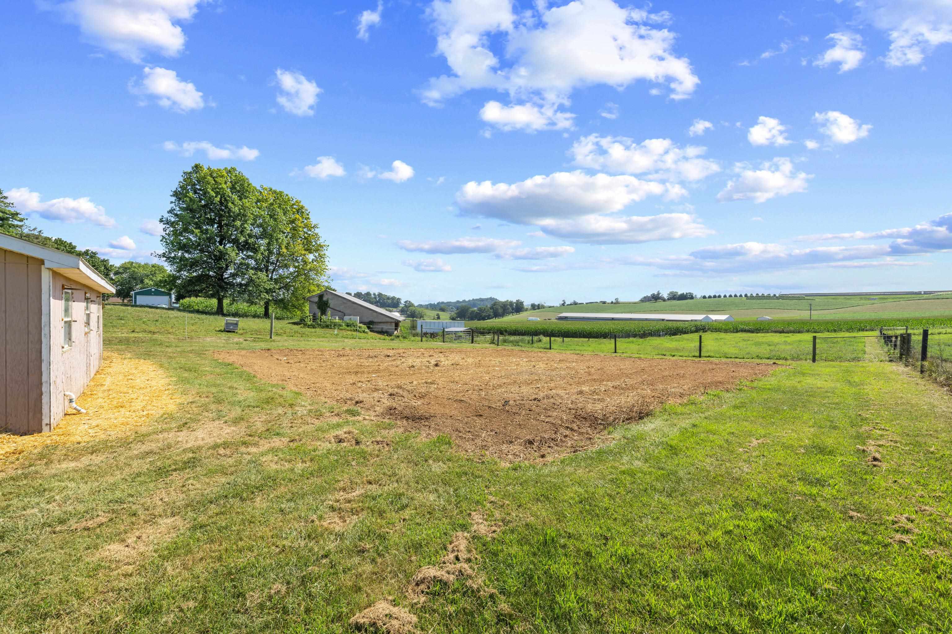 347 CLOVER HILL RD, DAYTON, Virginia 22821, 3 Bedrooms Bedrooms, ,2 BathroomsBathrooms,Residential,347 CLOVER HILL RD,680556 MLS # 680556