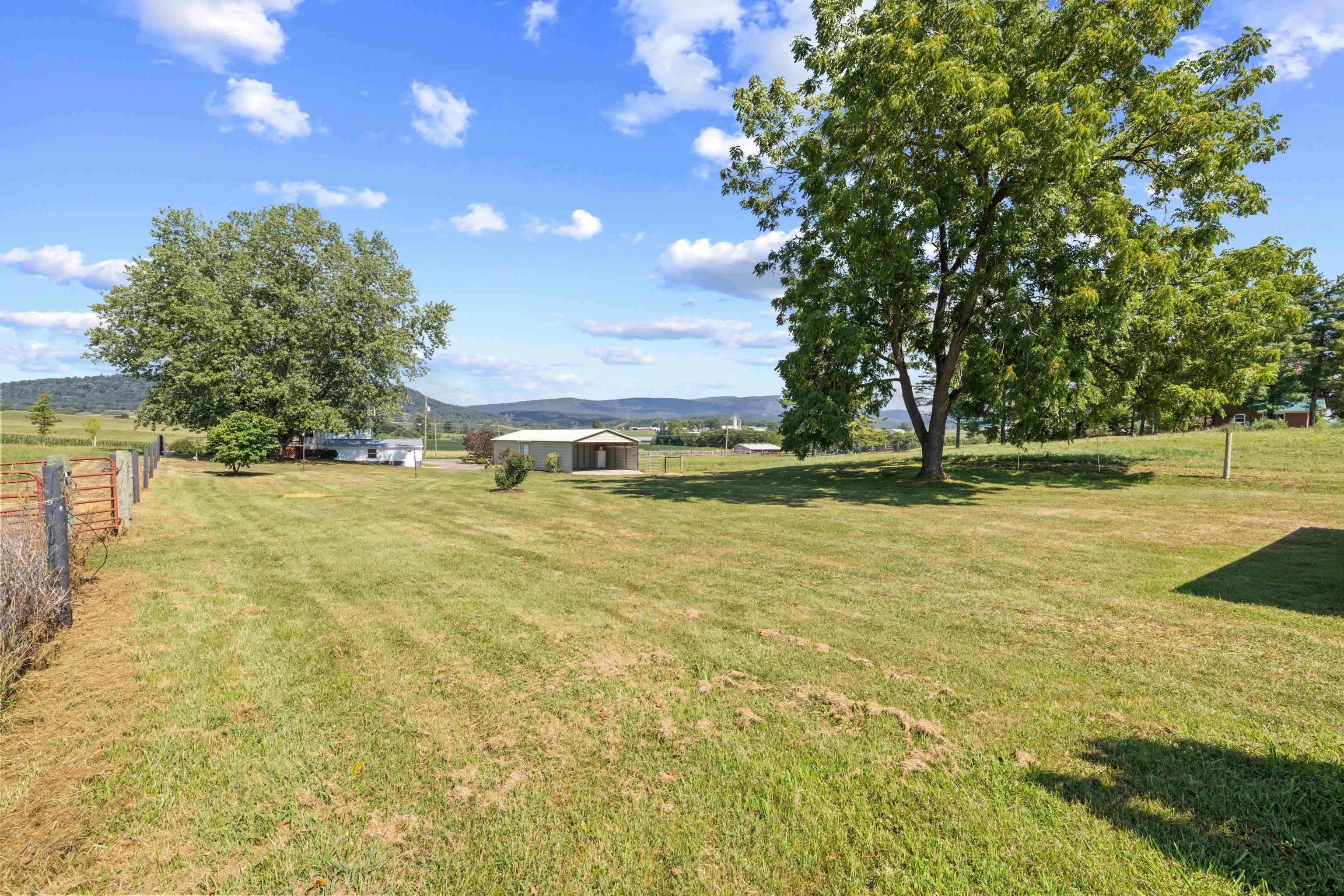 347 CLOVER HILL RD, DAYTON, Virginia 22821, 3 Bedrooms Bedrooms, ,2 BathroomsBathrooms,Residential,347 CLOVER HILL RD,680556 MLS # 680556