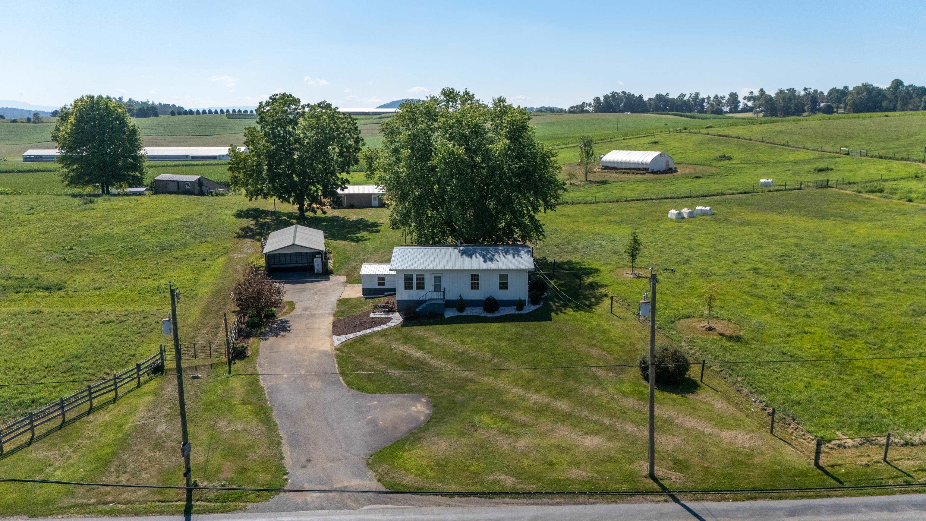 347 CLOVER HILL RD, DAYTON, Virginia 22821, 3 Bedrooms Bedrooms, ,2 BathroomsBathrooms,Residential,347 CLOVER HILL RD,680556 MLS # 680556
