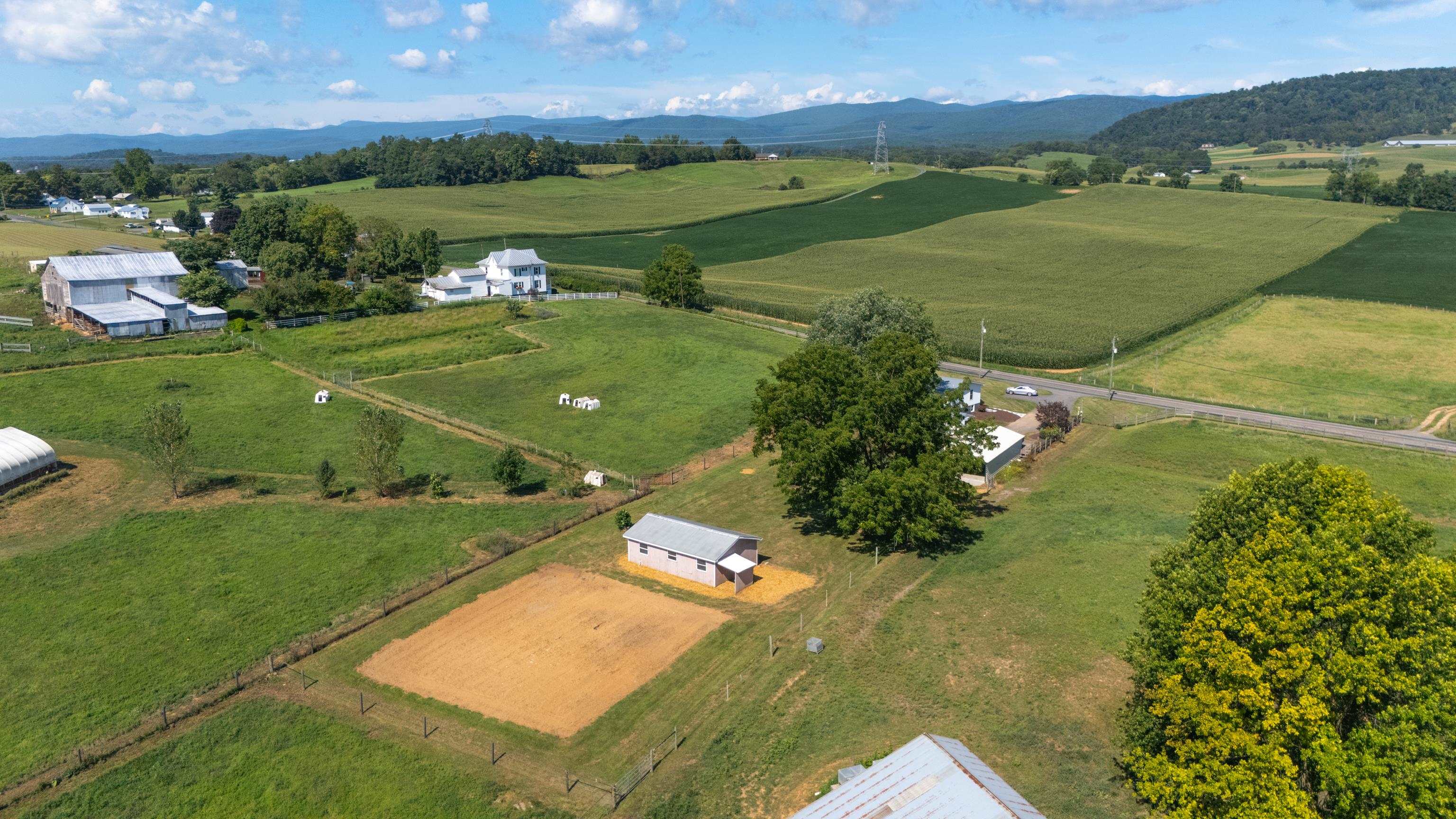 347 CLOVER HILL RD, DAYTON, Virginia 22821, 3 Bedrooms Bedrooms, ,2 BathroomsBathrooms,Residential,347 CLOVER HILL RD,680556 MLS # 680556