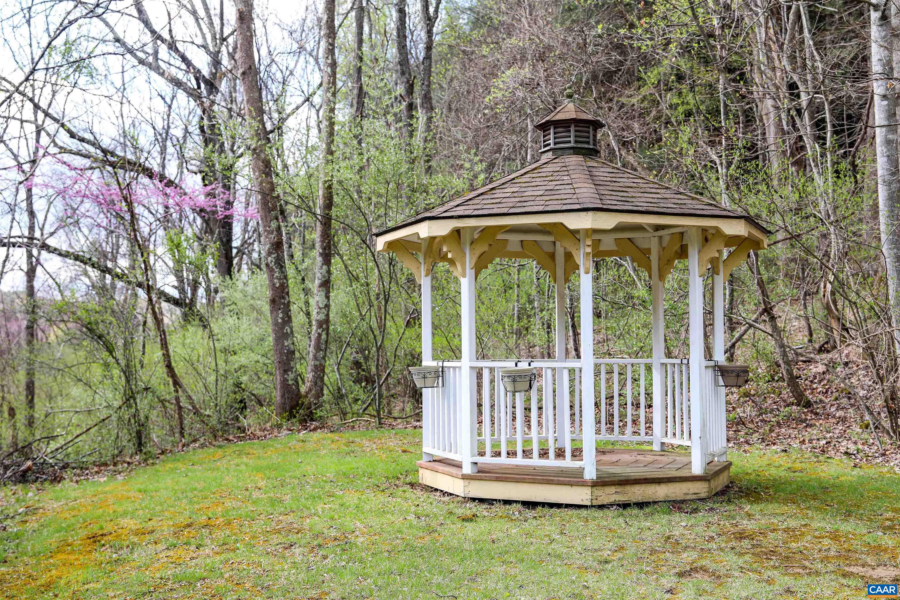325 UNION RUN, LEXINGTON, Virginia 24450, 9 Bedrooms Bedrooms, ,9 BathroomsBathrooms,Residential,Shenandoah Manor,325 UNION RUN,676385 MLS # 676385 325 UNION RUN, LEXINGTON, Virginia 24450, 9 Bedrooms Bedrooms, ,9 BathroomsBathrooms,Residential,Shenandoah Manor,325 UNION RUN,676385 MLS # 676385