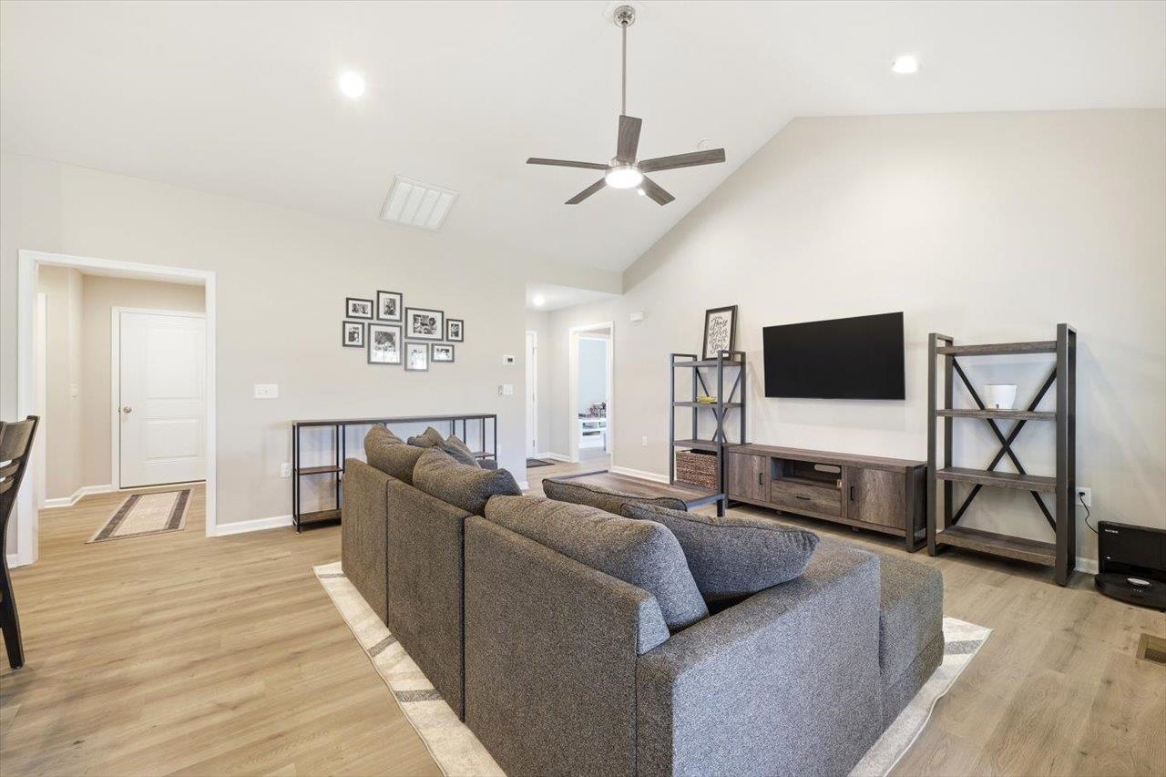 201 SPRING RUN LN, WAYNESBORO, Virginia 22980, 3 Bedrooms Bedrooms, ,2 BathroomsBathrooms,Residential,201 SPRING RUN LN,676937 MLS # 676937