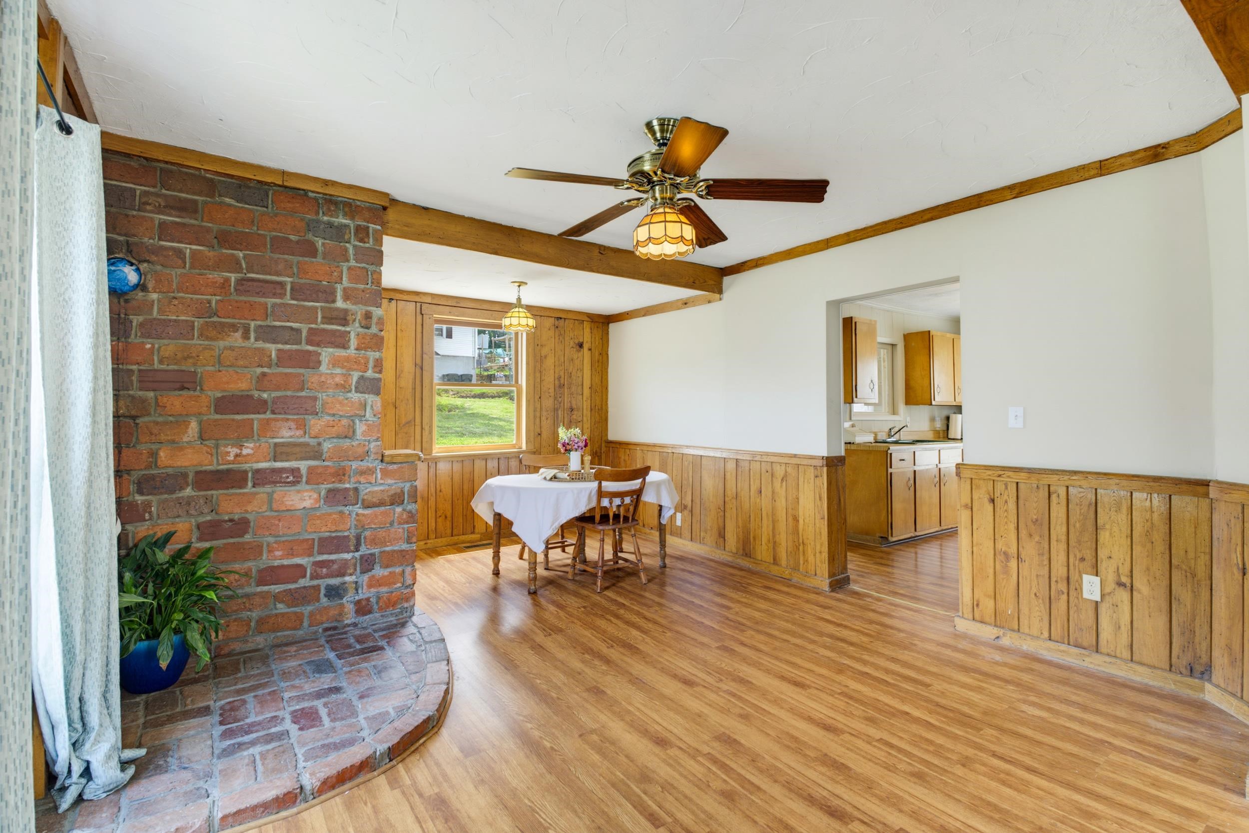 2202 POPLAR ST, STAUNTON, Virginia 24401, 2 Bedrooms Bedrooms, ,1 BathroomBathrooms,Residential,2202 POPLAR ST,679050 MLS # 679050