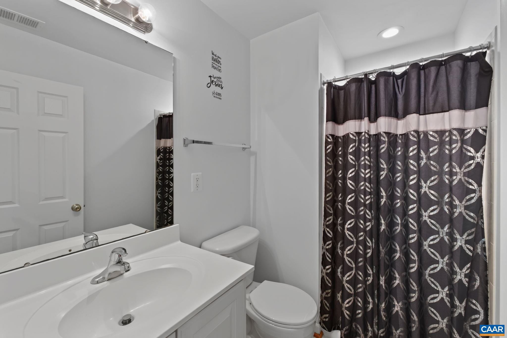 211 JUSTIN DR, PALMYRA, Virginia 22963, 4 Bedrooms Bedrooms, ,3 BathroomsBathrooms,Residential,211 JUSTIN DR,680413 MLS # 680413 211 JUSTIN DR, PALMYRA, Virginia 22963, 4 Bedrooms Bedrooms, ,3 BathroomsBathrooms,Residential,211 JUSTIN DR,680413 MLS # 680413