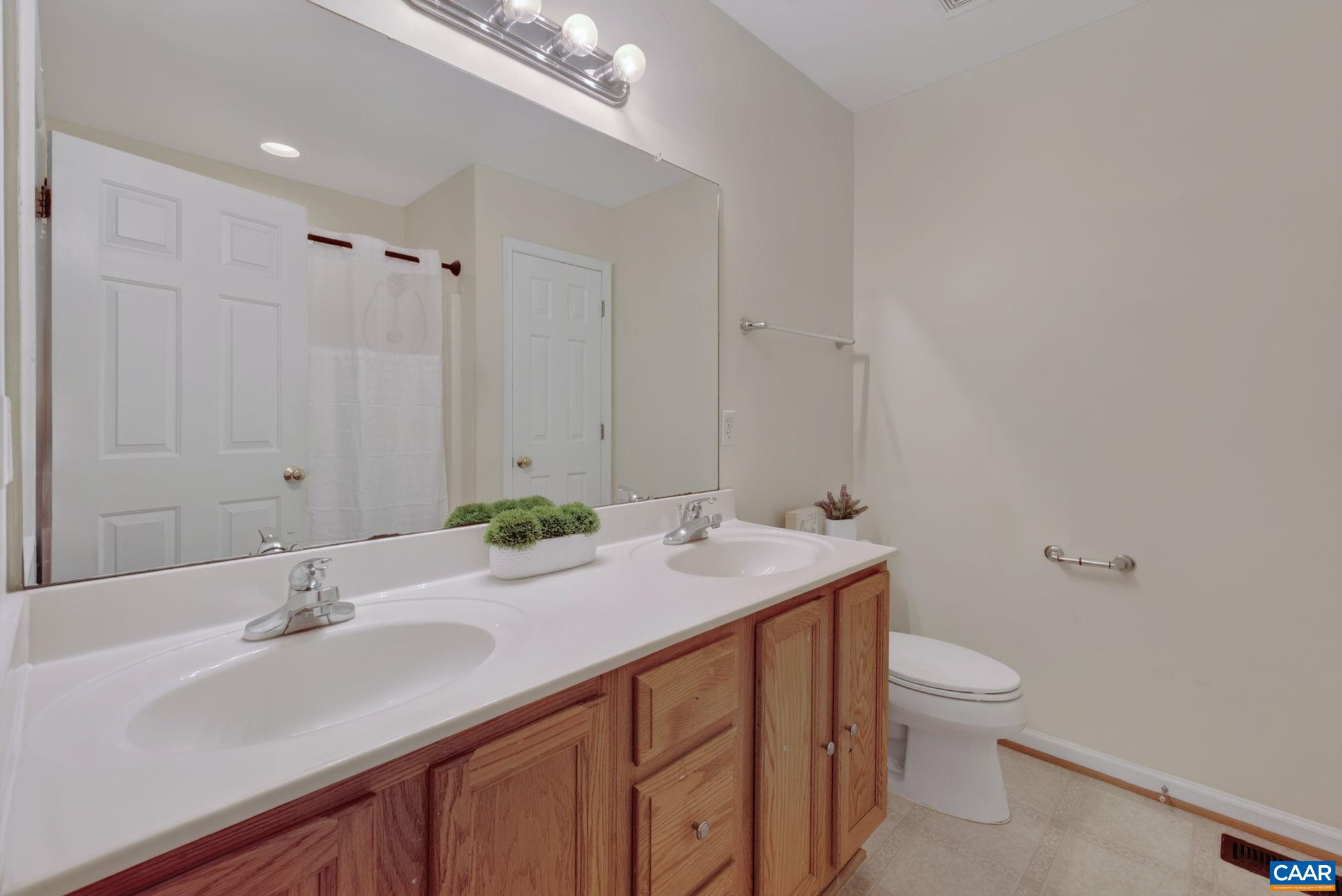 61 LAFAYETTE DR, PALMYRA, Virginia 22963, 3 Bedrooms Bedrooms, ,3 BathroomsBathrooms,Residential,61 LAFAYETTE DR,680560 MLS # 680560