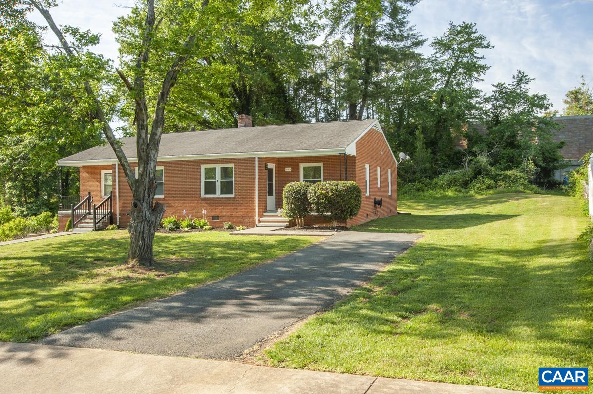 2218 WAYNE AVE, CHARLOTTESVILLE, Virginia 22901, 4 Bedrooms Bedrooms, ,2 BathroomsBathrooms,Residential,2218 WAYNE AVE,680561 MLS # 680561 2218 WAYNE AVE, CHARLOTTESVILLE, Virginia 22901, 4 Bedrooms Bedrooms, ,2 BathroomsBathrooms,Residential,2218 WAYNE AVE,680561 MLS # 680561