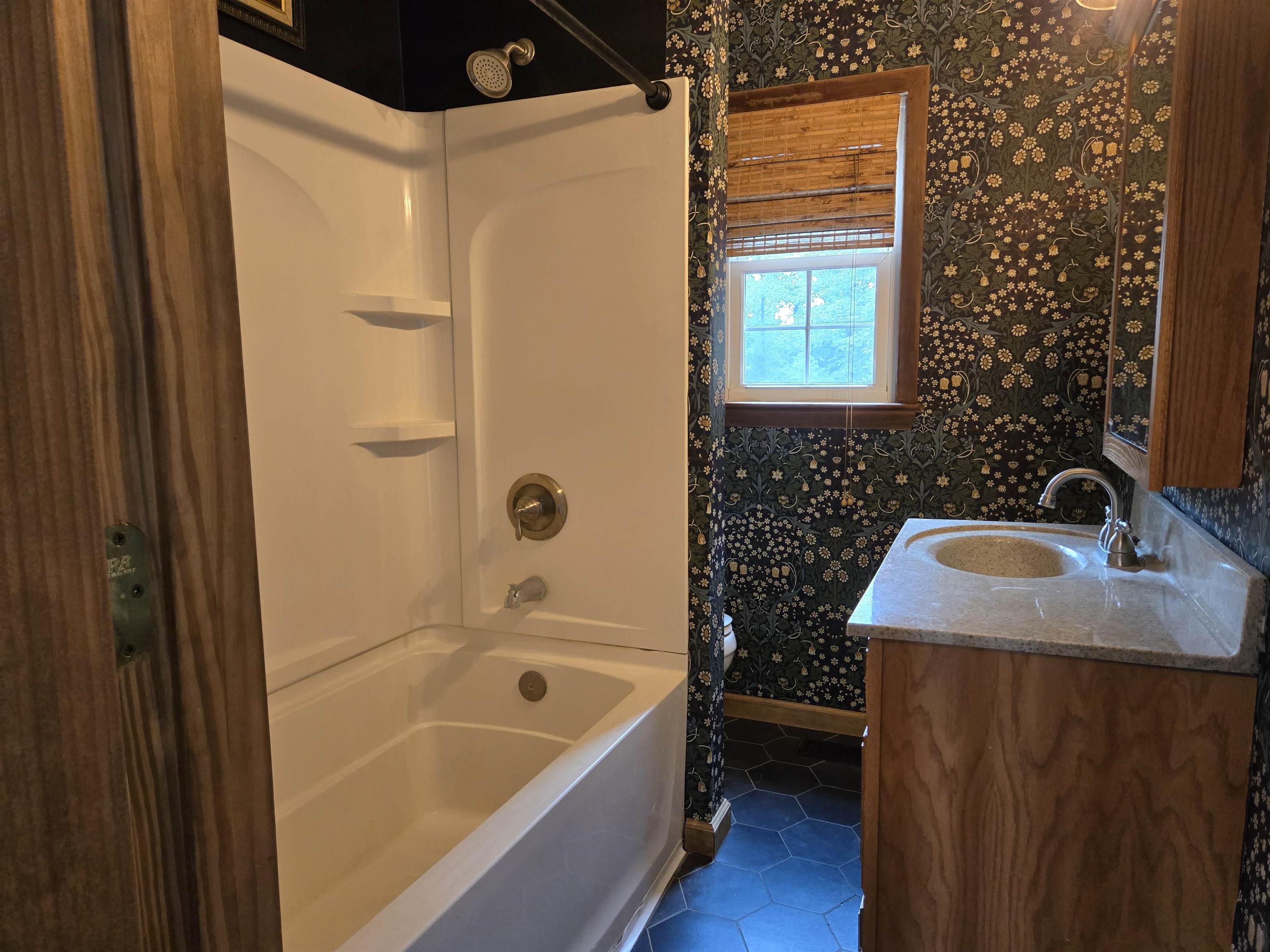 604 OAK LEAF RD, LURAY, Virginia 22835, 3 Bedrooms Bedrooms, ,2 BathroomsBathrooms,Residential,604 OAK LEAF RD,680567 MLS # 680567