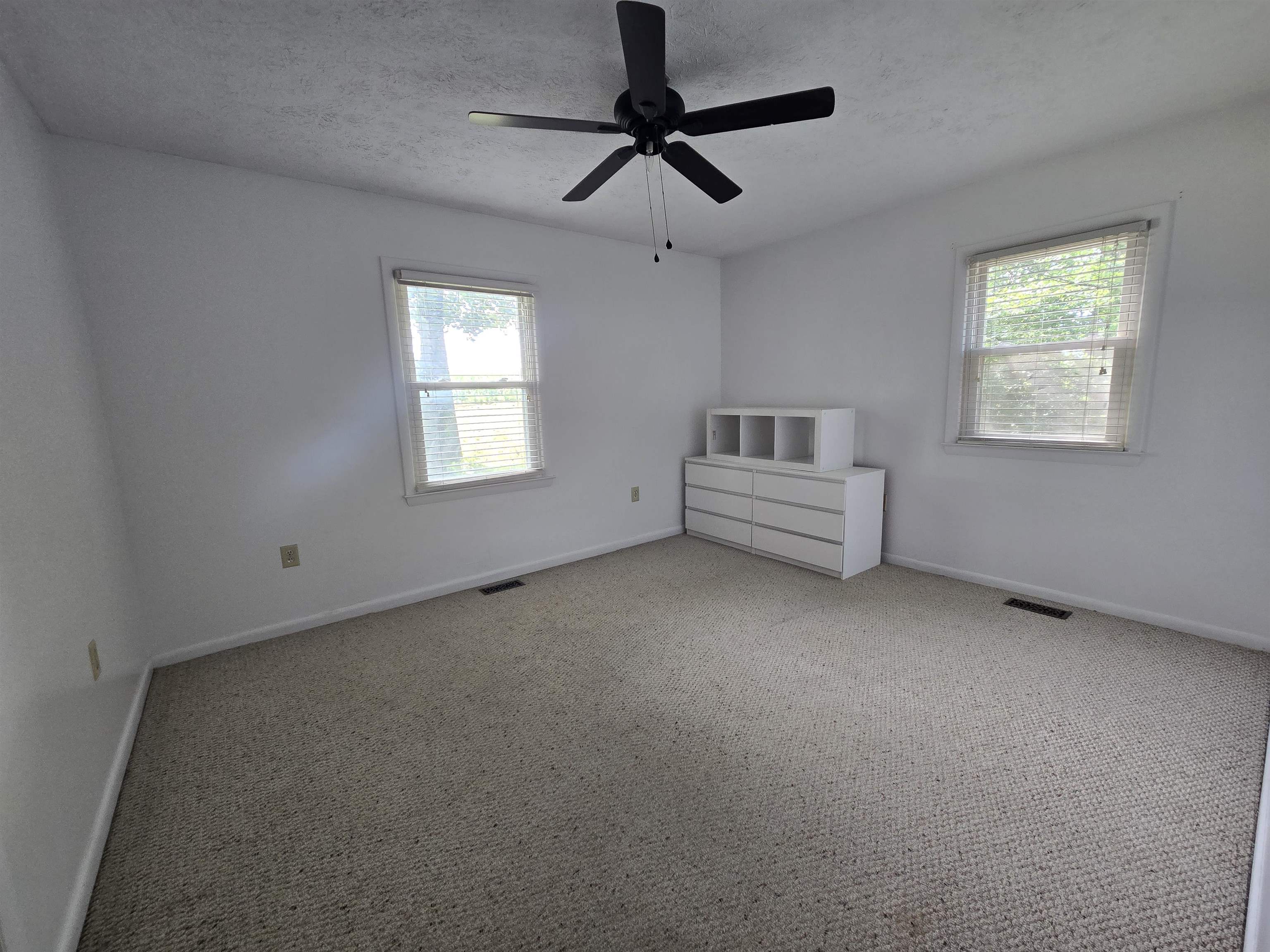 604 OAK LEAF RD, LURAY, Virginia 22835, 3 Bedrooms Bedrooms, ,2 BathroomsBathrooms,Residential,604 OAK LEAF RD,680567 MLS # 680567