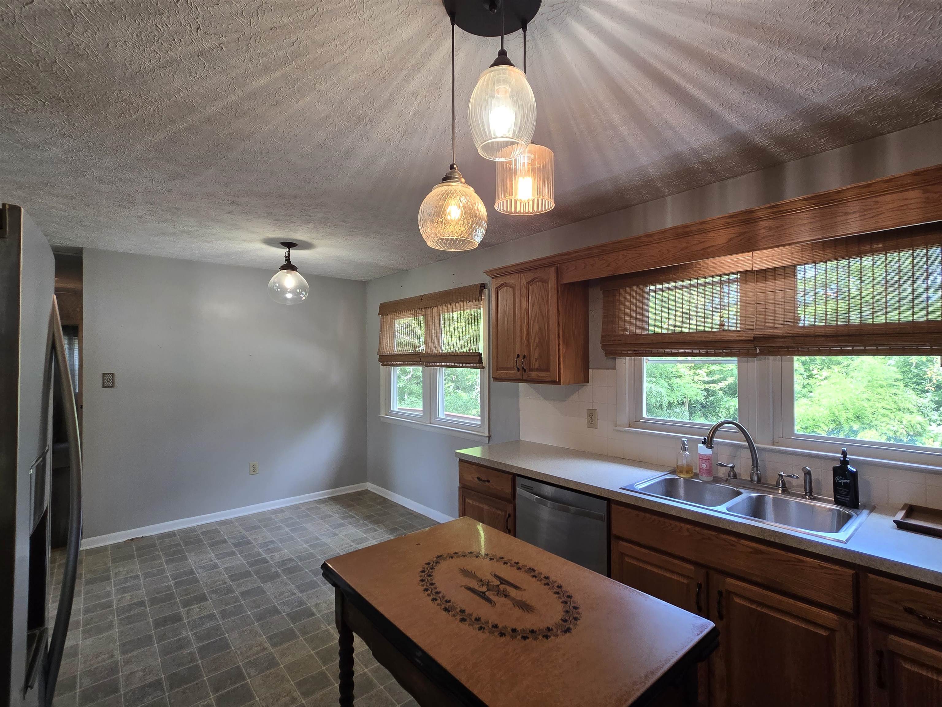 604 OAK LEAF RD, LURAY, Virginia 22835, 3 Bedrooms Bedrooms, ,2 BathroomsBathrooms,Residential,604 OAK LEAF RD,680567 MLS # 680567