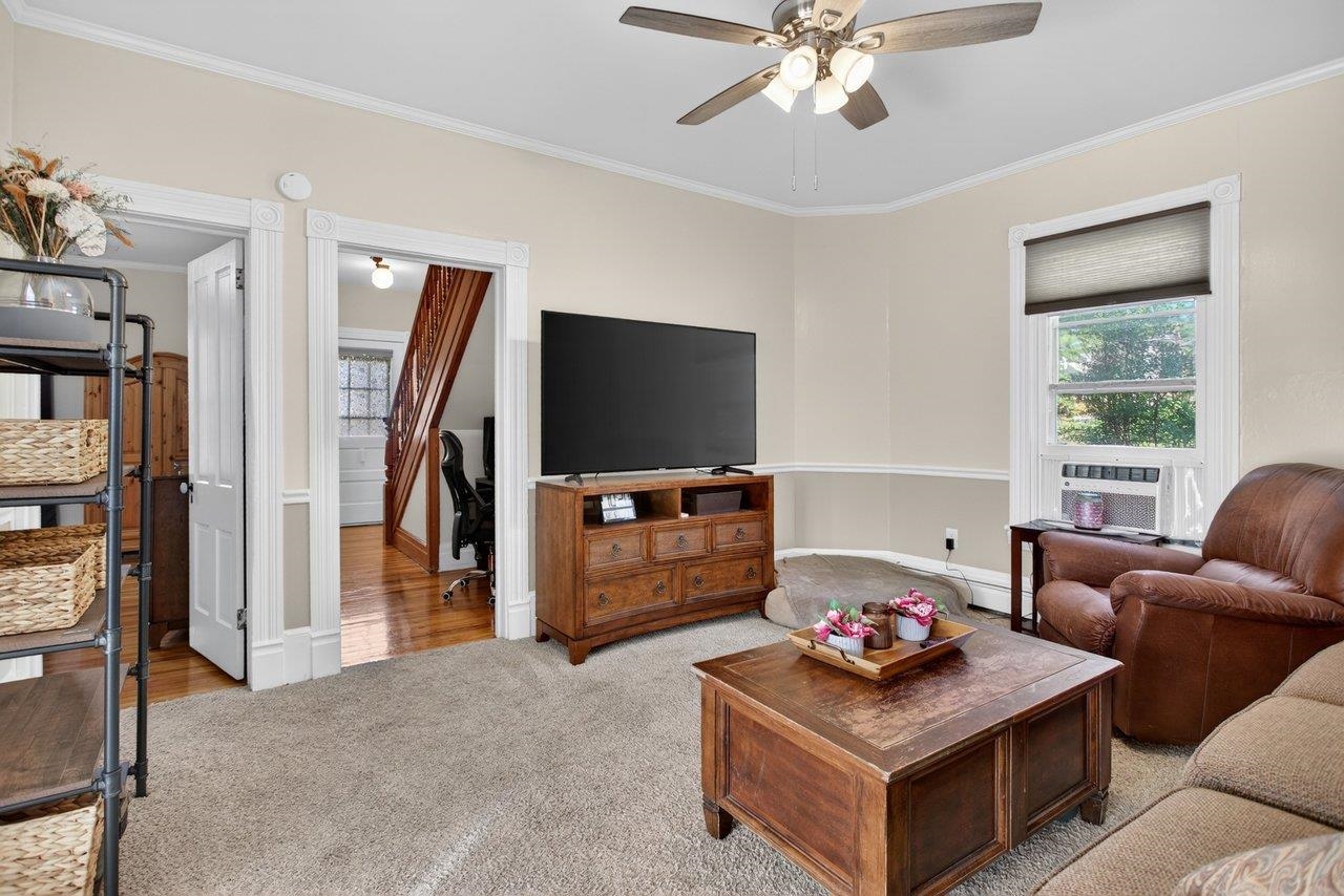 420 W SPRING ST, WOODSTOCK, Virginia 22664, 4 Bedrooms Bedrooms, ,2 BathroomsBathrooms,Residential,420 W SPRING ST,678107 MLS # 678107 420 W SPRING ST, WOODSTOCK, Virginia 22664, 4 Bedrooms Bedrooms, ,2 BathroomsBathrooms,Residential,420 W SPRING ST,678107 MLS # 678107