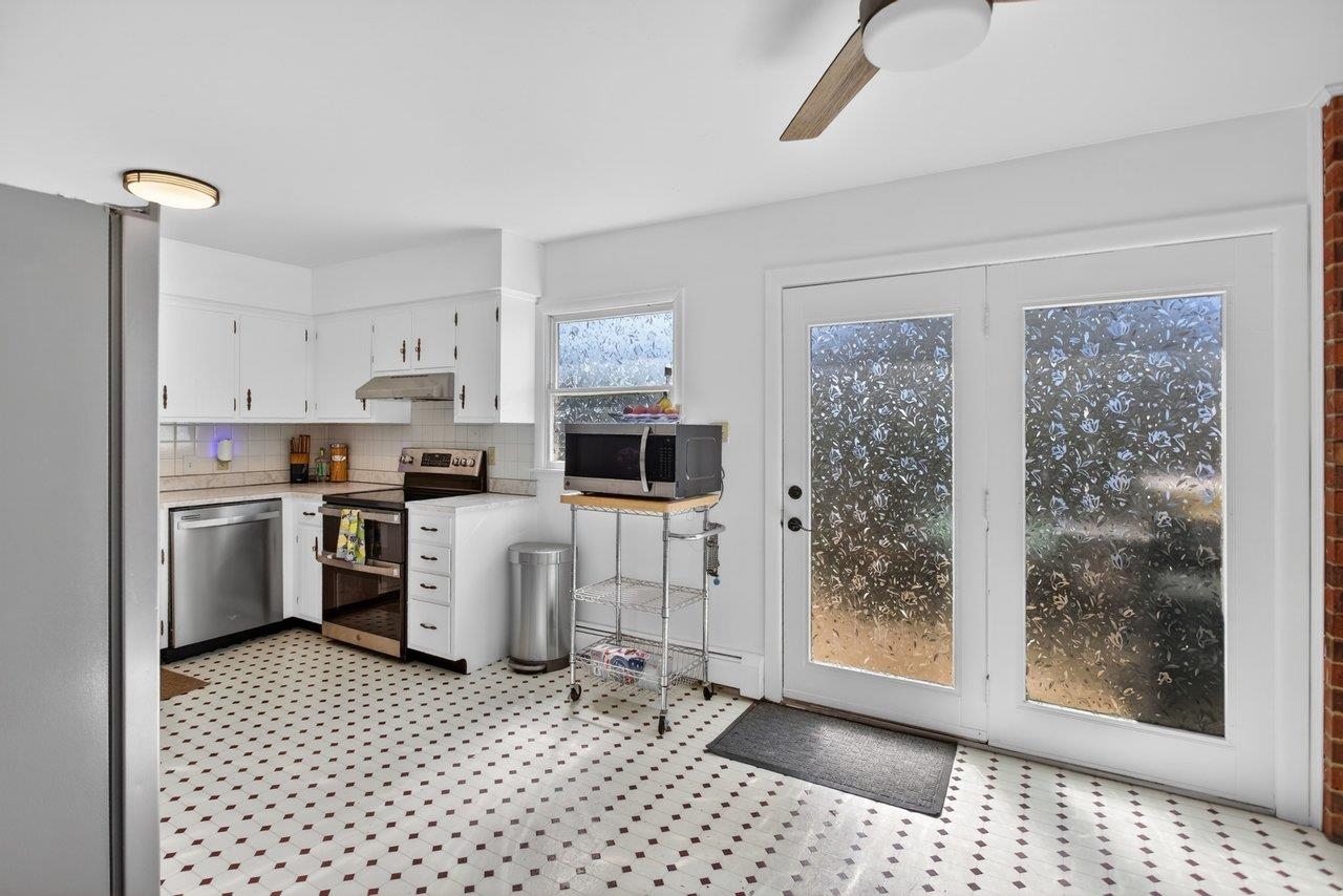 420 W SPRING ST, WOODSTOCK, Virginia 22664, 4 Bedrooms Bedrooms, ,2 BathroomsBathrooms,Residential,420 W SPRING ST,678107 MLS # 678107 420 W SPRING ST, WOODSTOCK, Virginia 22664, 4 Bedrooms Bedrooms, ,2 BathroomsBathrooms,Residential,420 W SPRING ST,678107 MLS # 678107