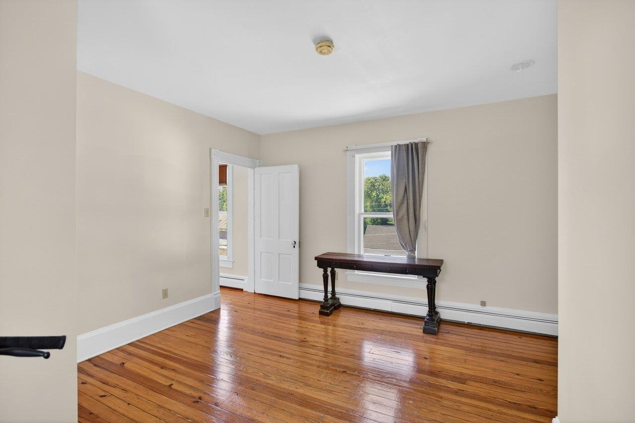 420 W SPRING ST, WOODSTOCK, Virginia 22664, 4 Bedrooms Bedrooms, ,2 BathroomsBathrooms,Residential,420 W SPRING ST,678107 MLS # 678107 420 W SPRING ST, WOODSTOCK, Virginia 22664, 4 Bedrooms Bedrooms, ,2 BathroomsBathrooms,Residential,420 W SPRING ST,678107 MLS # 678107