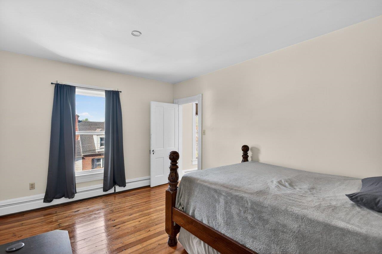420 W SPRING ST, WOODSTOCK, Virginia 22664, 4 Bedrooms Bedrooms, ,2 BathroomsBathrooms,Residential,420 W SPRING ST,678107 MLS # 678107 420 W SPRING ST, WOODSTOCK, Virginia 22664, 4 Bedrooms Bedrooms, ,2 BathroomsBathrooms,Residential,420 W SPRING ST,678107 MLS # 678107