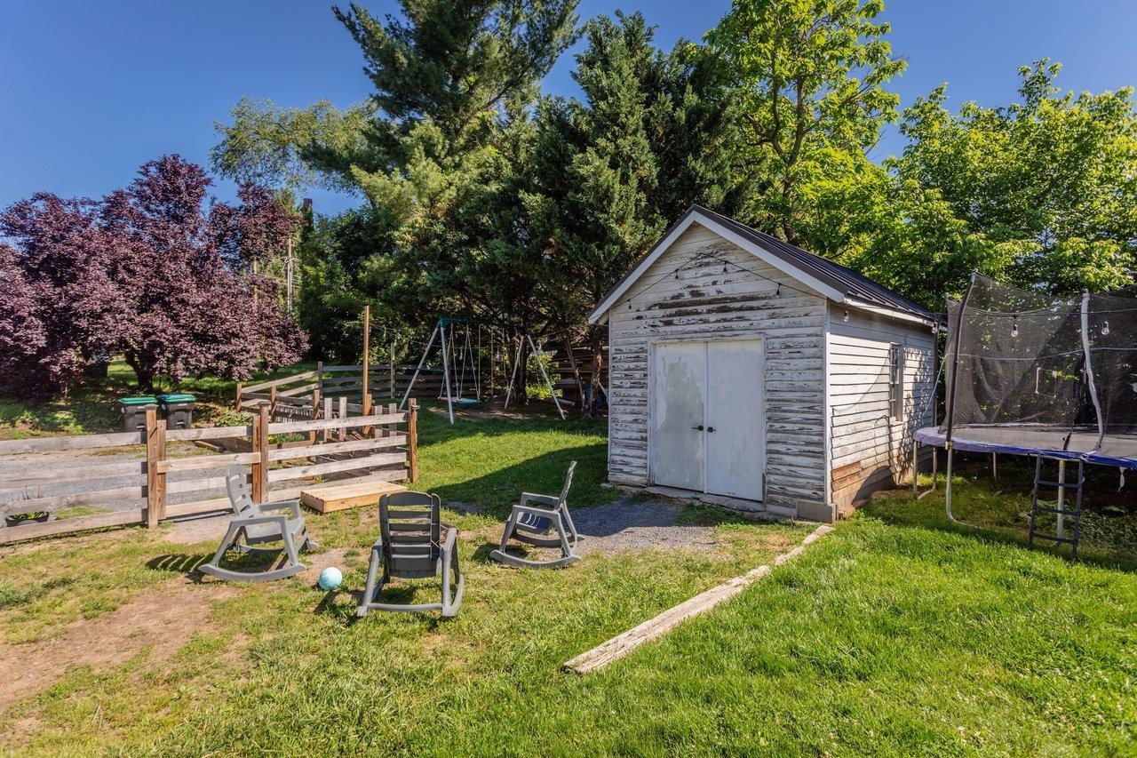 420 W SPRING ST, WOODSTOCK, Virginia 22664, 4 Bedrooms Bedrooms, ,2 BathroomsBathrooms,Residential,420 W SPRING ST,678107 MLS # 678107 420 W SPRING ST, WOODSTOCK, Virginia 22664, 4 Bedrooms Bedrooms, ,2 BathroomsBathrooms,Residential,420 W SPRING ST,678107 MLS # 678107