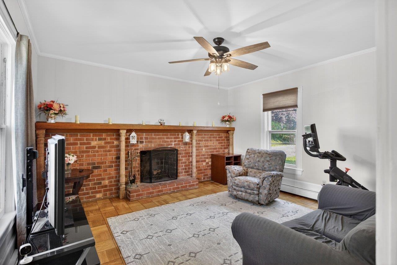 420 W SPRING ST, WOODSTOCK, Virginia 22664, 4 Bedrooms Bedrooms, ,2 BathroomsBathrooms,Residential,420 W SPRING ST,678107 MLS # 678107 420 W SPRING ST, WOODSTOCK, Virginia 22664, 4 Bedrooms Bedrooms, ,2 BathroomsBathrooms,Residential,420 W SPRING ST,678107 MLS # 678107