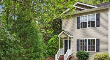 562 CLEVELAND AVE, CHARLOTTESVILLE, Virginia 22903, 3 Bedrooms Bedrooms, ,3 BathroomsBathrooms,Residential,562 CLEVELAND AVE,679395 MLS # 679395