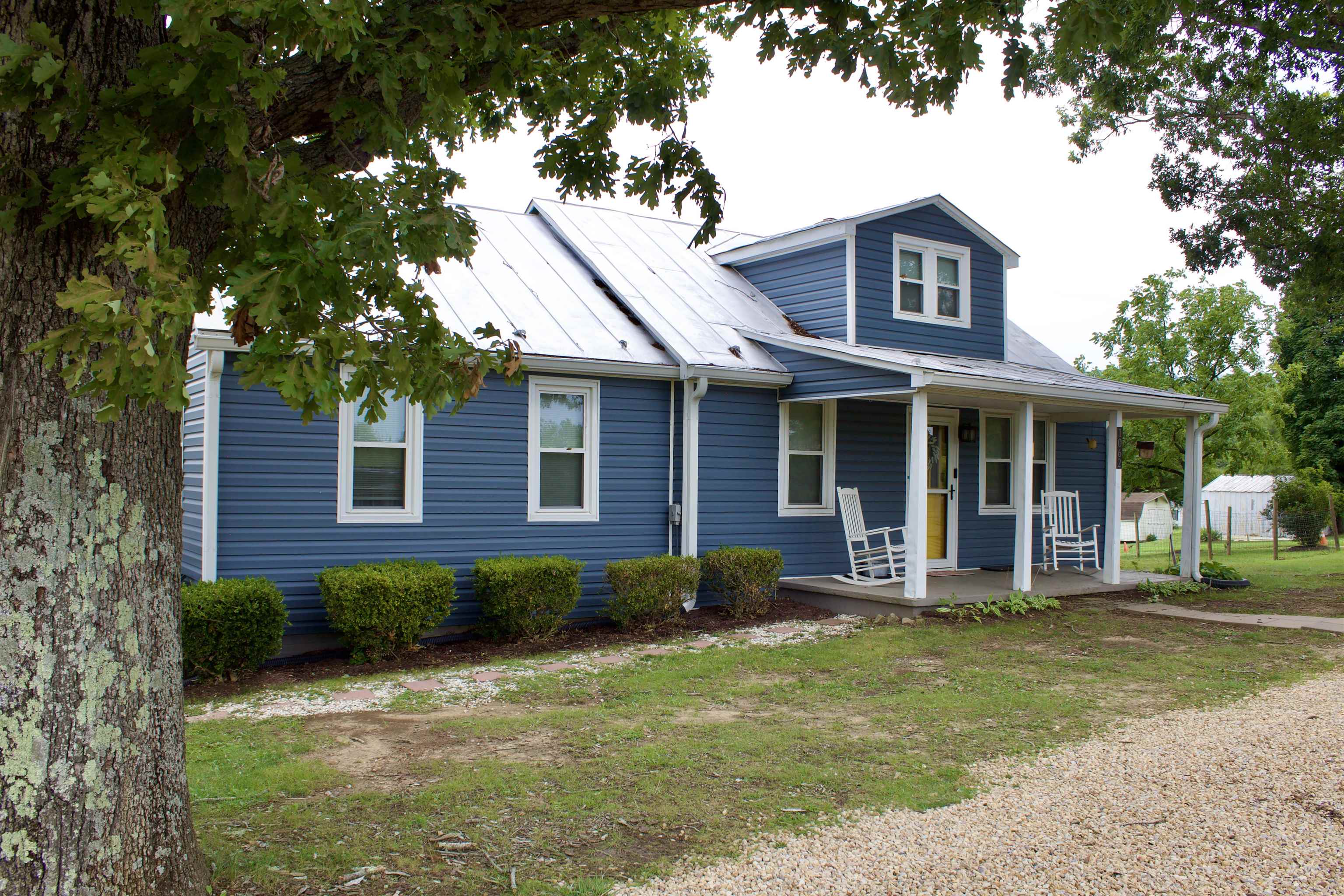 1062 COLD SPRINGS RD, STUARTS DRAFT, Virginia 24477, 3 Bedrooms Bedrooms, ,1 BathroomBathrooms,Residential,1062 COLD SPRINGS RD,680591 MLS # 680591 1062 COLD SPRINGS RD, STUARTS DRAFT, Virginia 24477, 3 Bedrooms Bedrooms, ,1 BathroomBathrooms,Residential,1062 COLD SPRINGS RD,680591 MLS # 680591